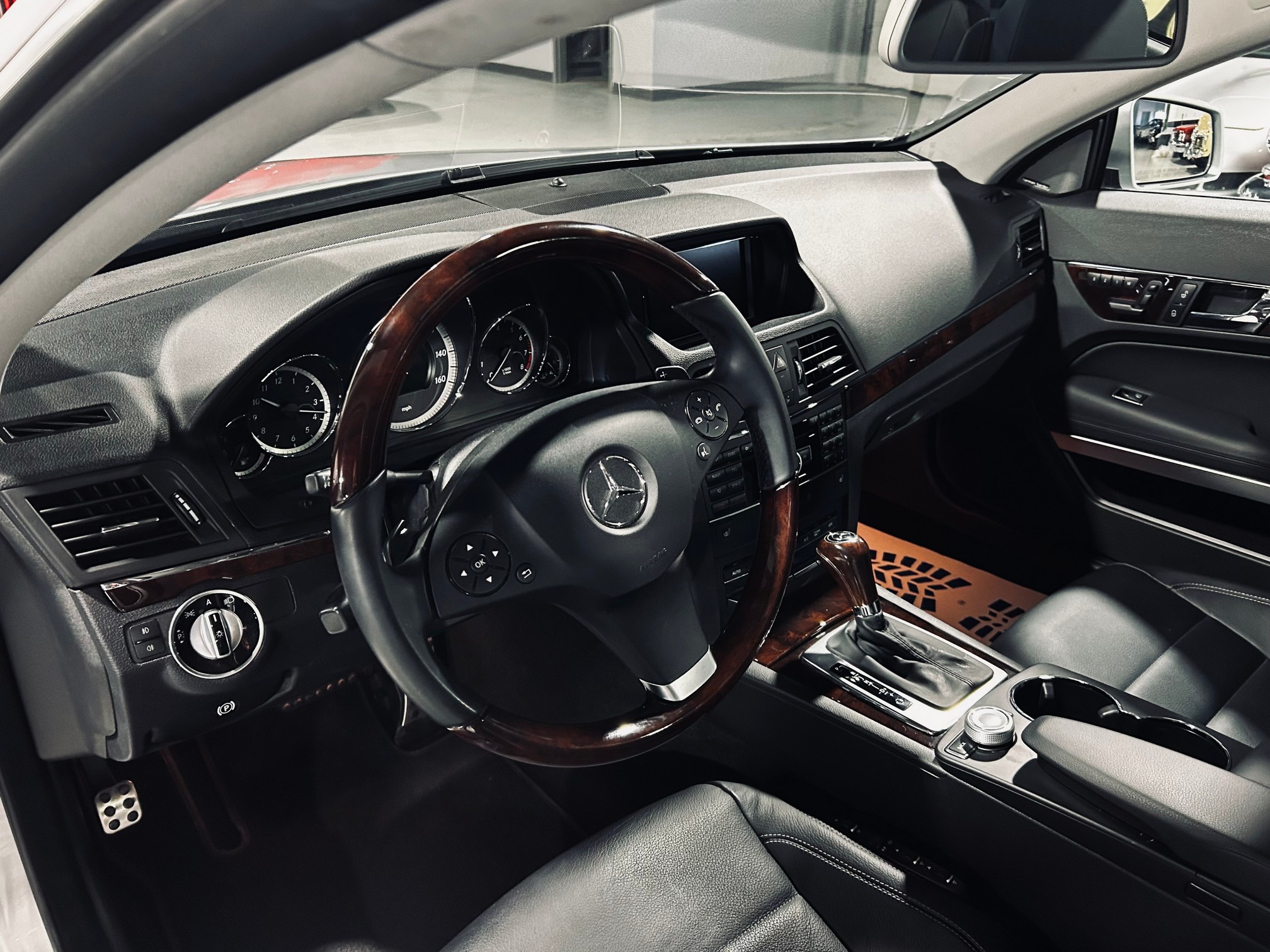 2011 Mercedes-Benz E-Class E350 - Photo 9
