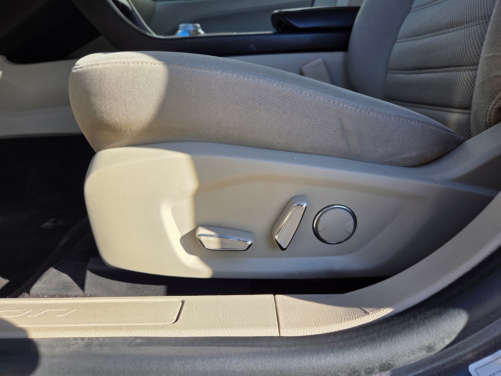 Used 2019 Ford Fusion Hybrid SE Car