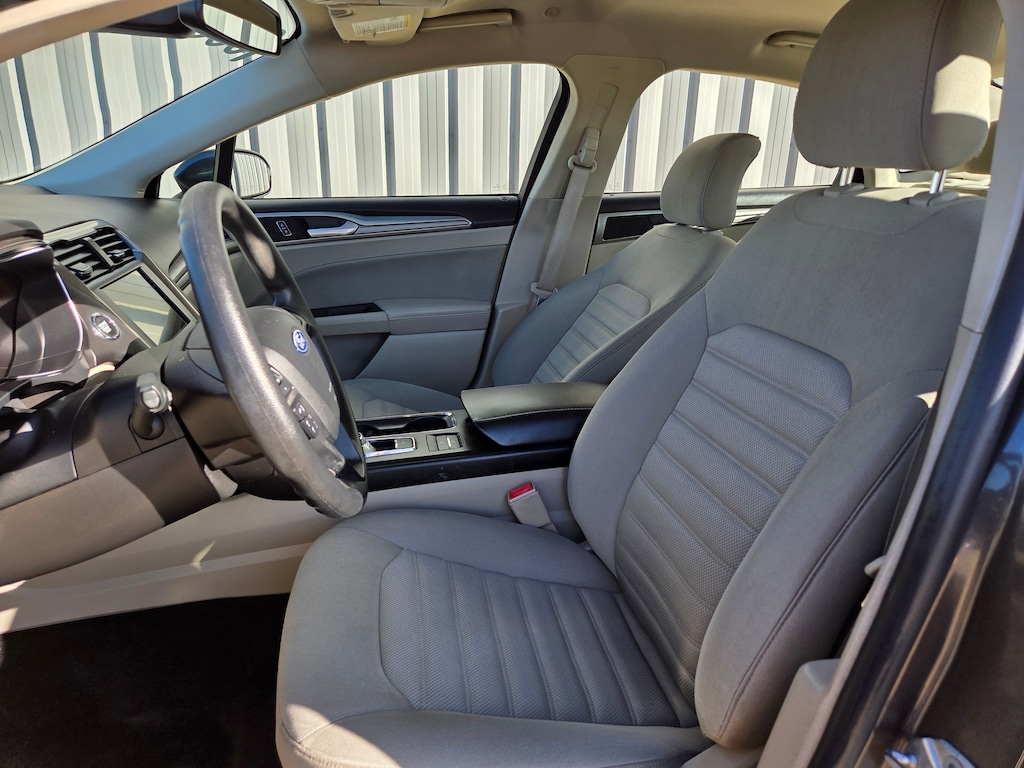 Used 2019 Ford Fusion Hybrid SE Car