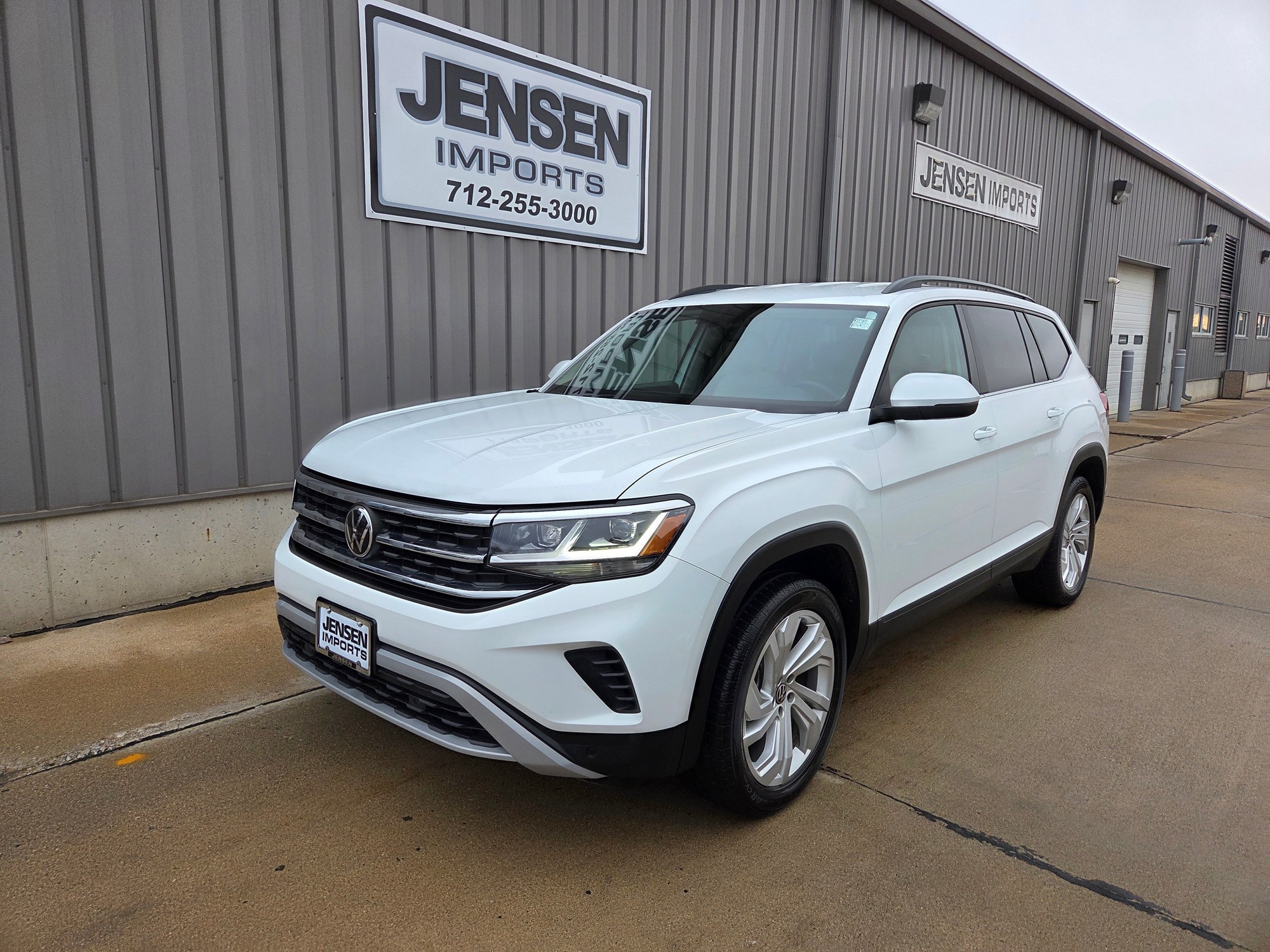 2023 Volkswagen Atlas SE w/Tech's photo