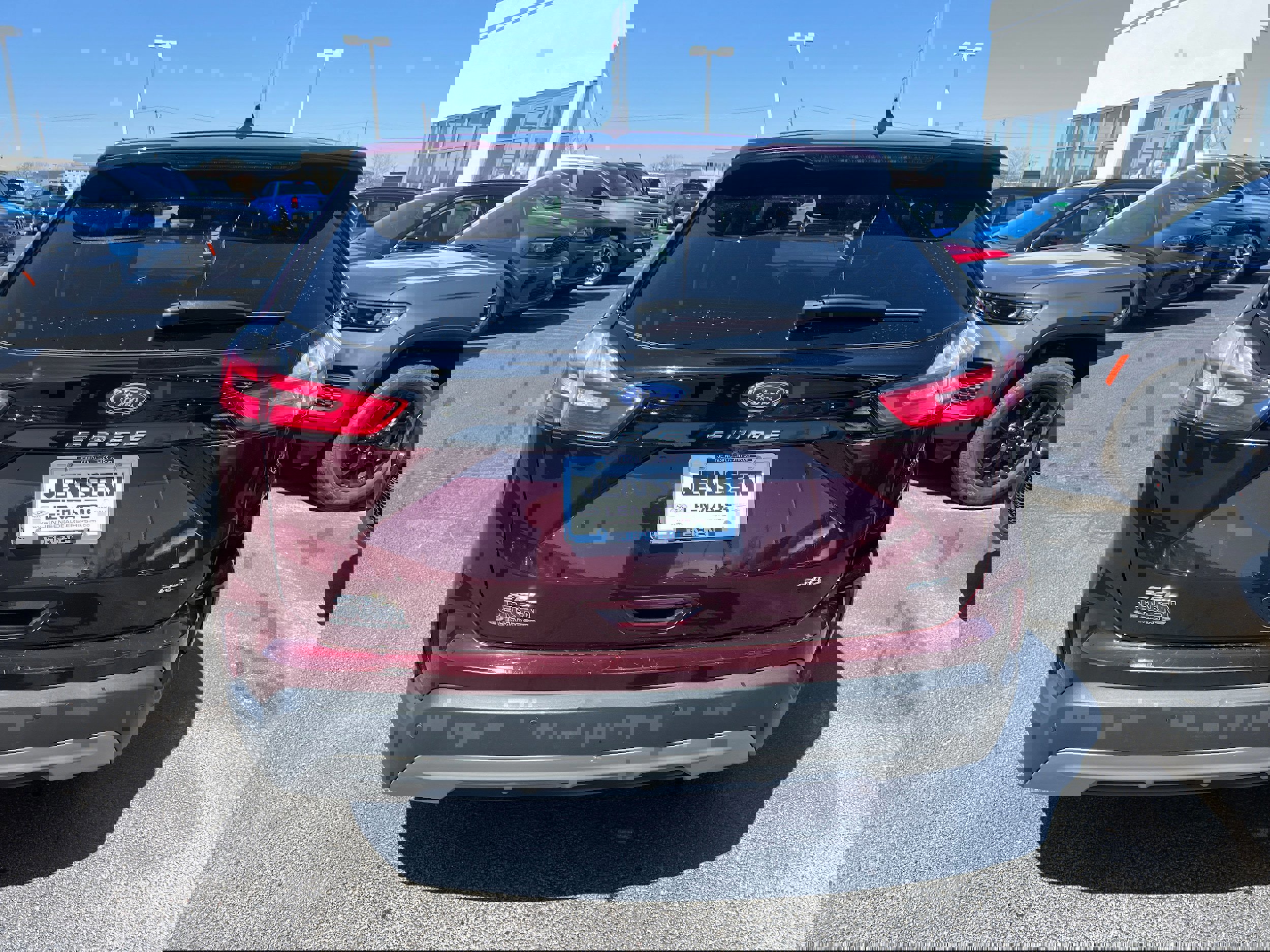 2021 Ford Edge photo 4
