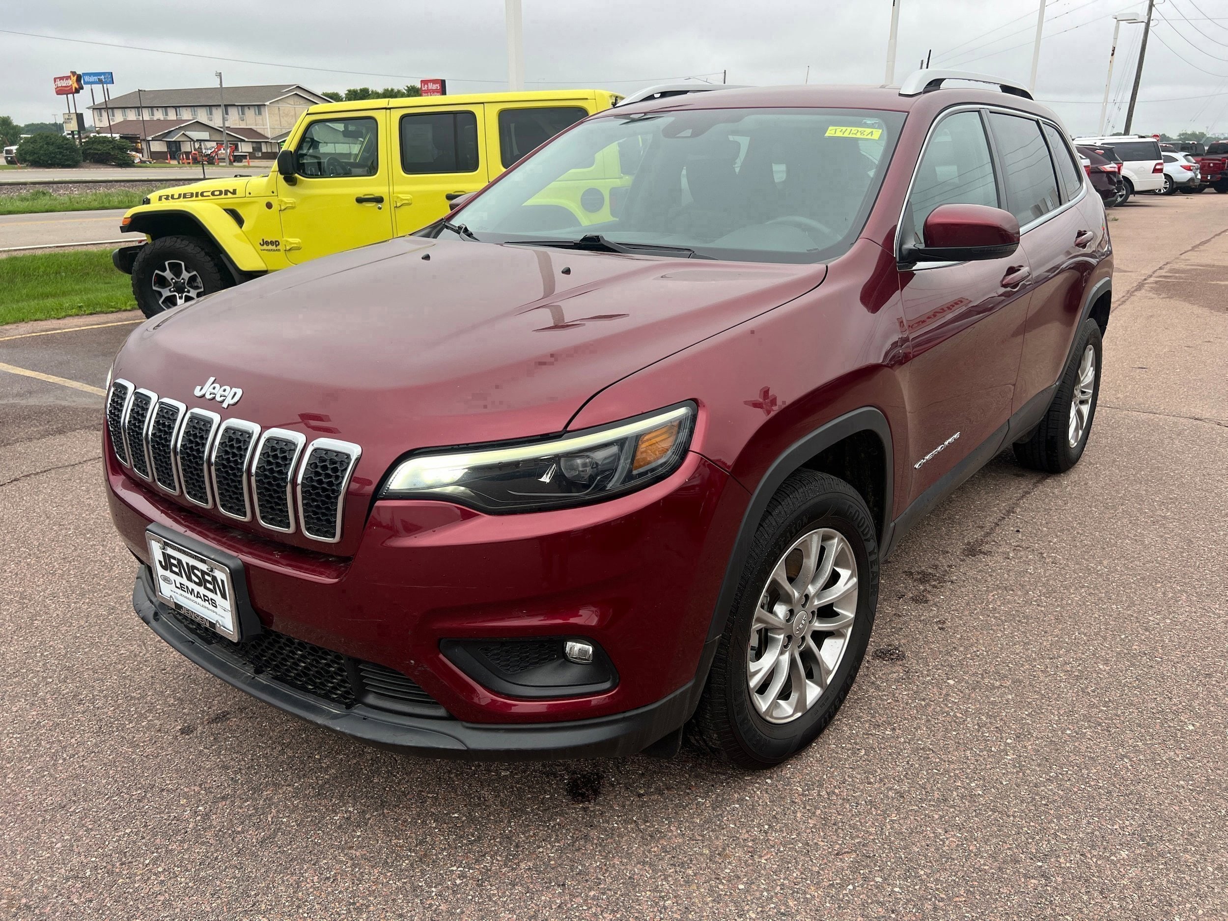 Used 2021 Jeep Cherokee Latitude Plus with VIN 1C4PJMLB2MD133776 for sale in Le Mars, IA