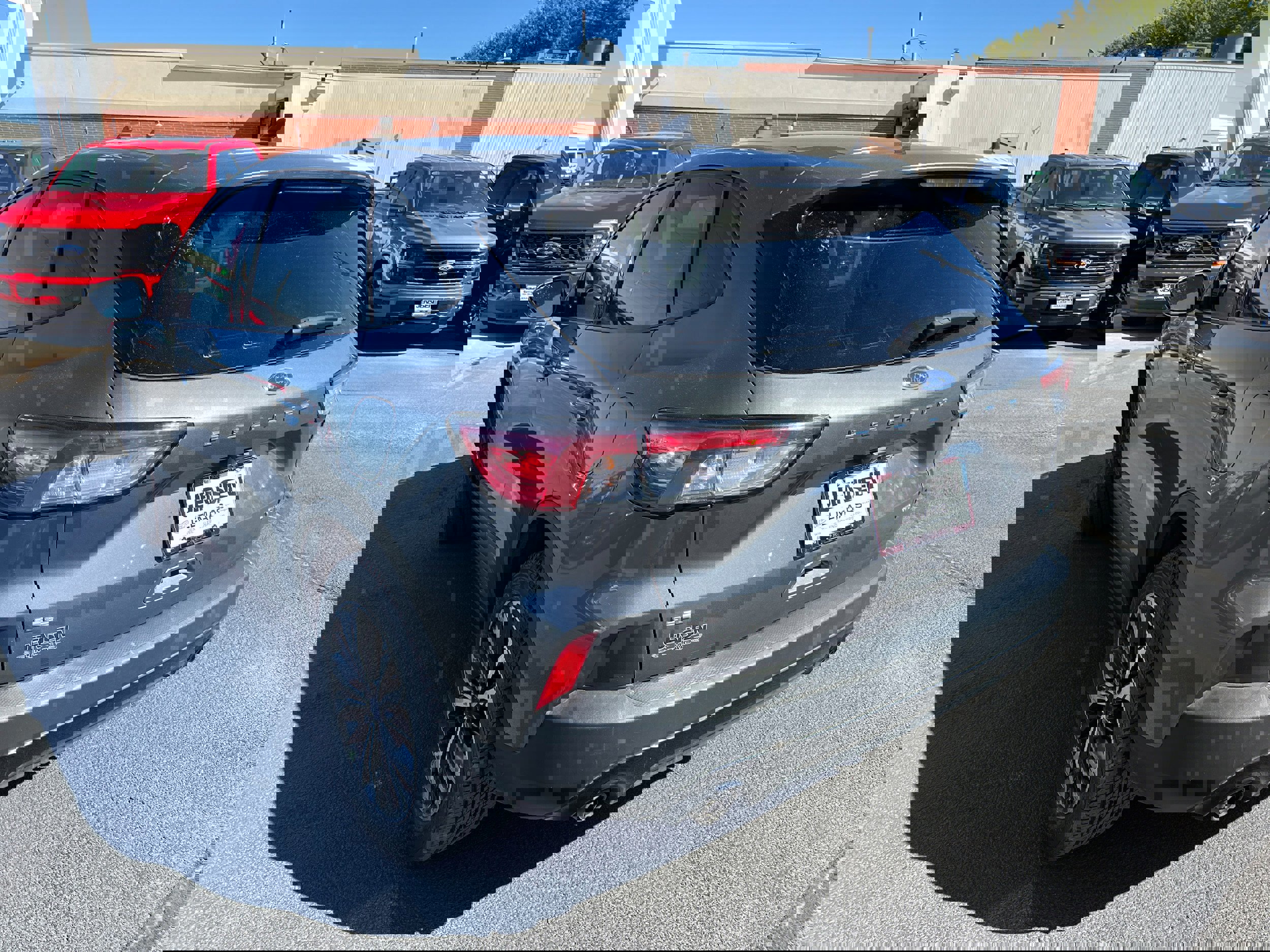 2022 Ford Escape SE photo 3