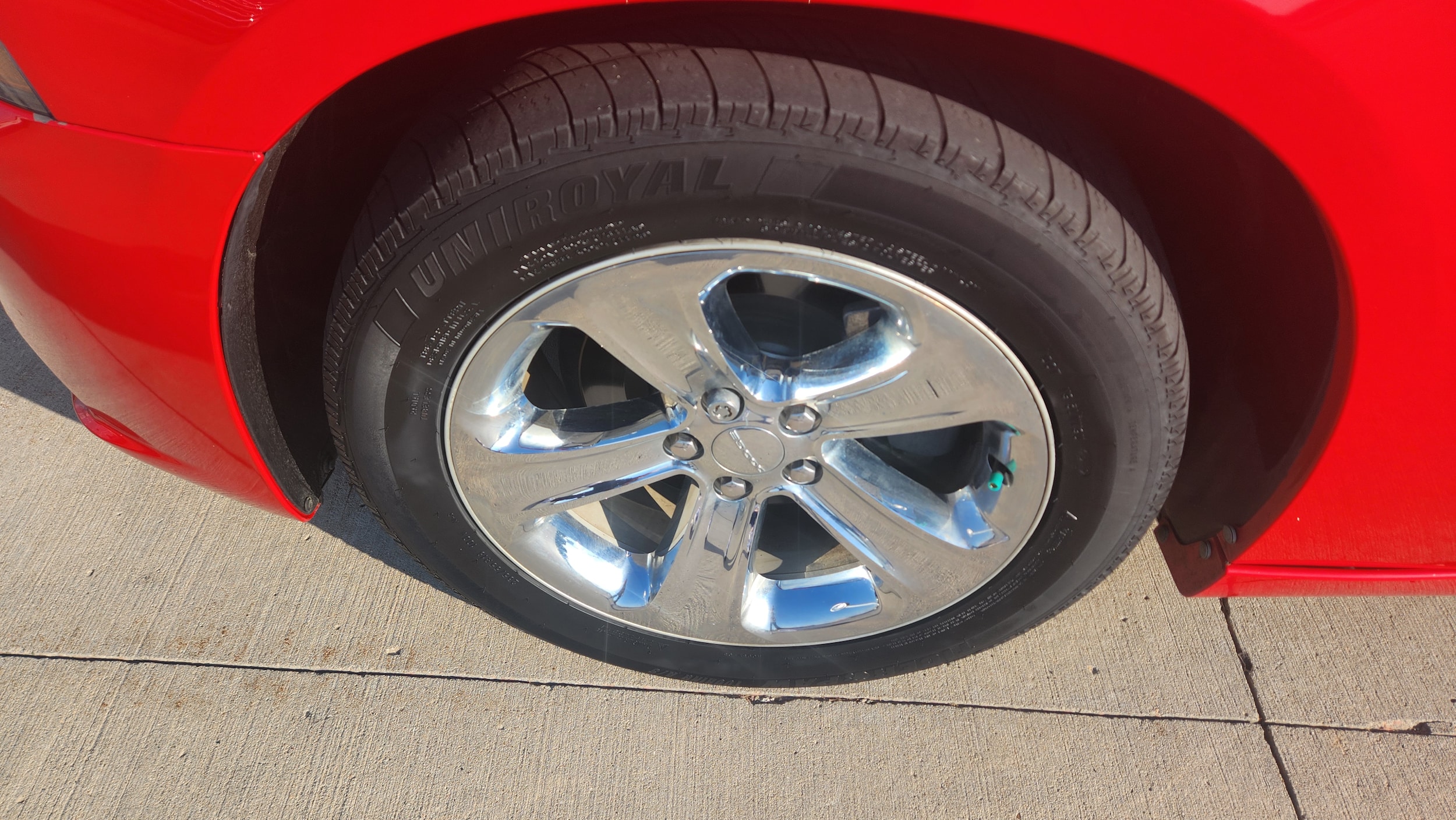 Used 2014 Dodge Charger SE with VIN 2C3CDXBG1EH199023 for sale in Le Mars, IA