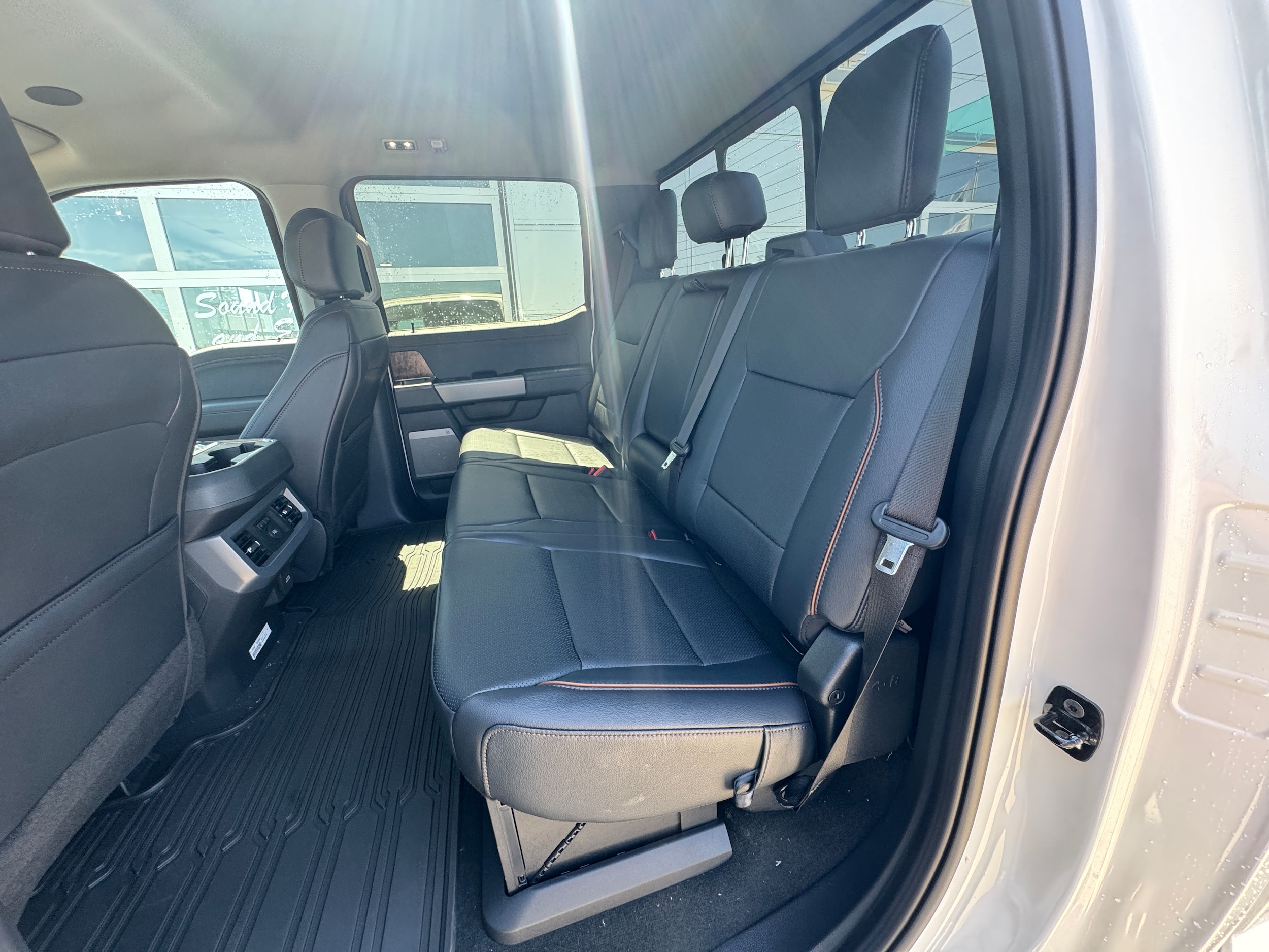 2025 Ford F-250 Super Duty Lariat - Photo 14