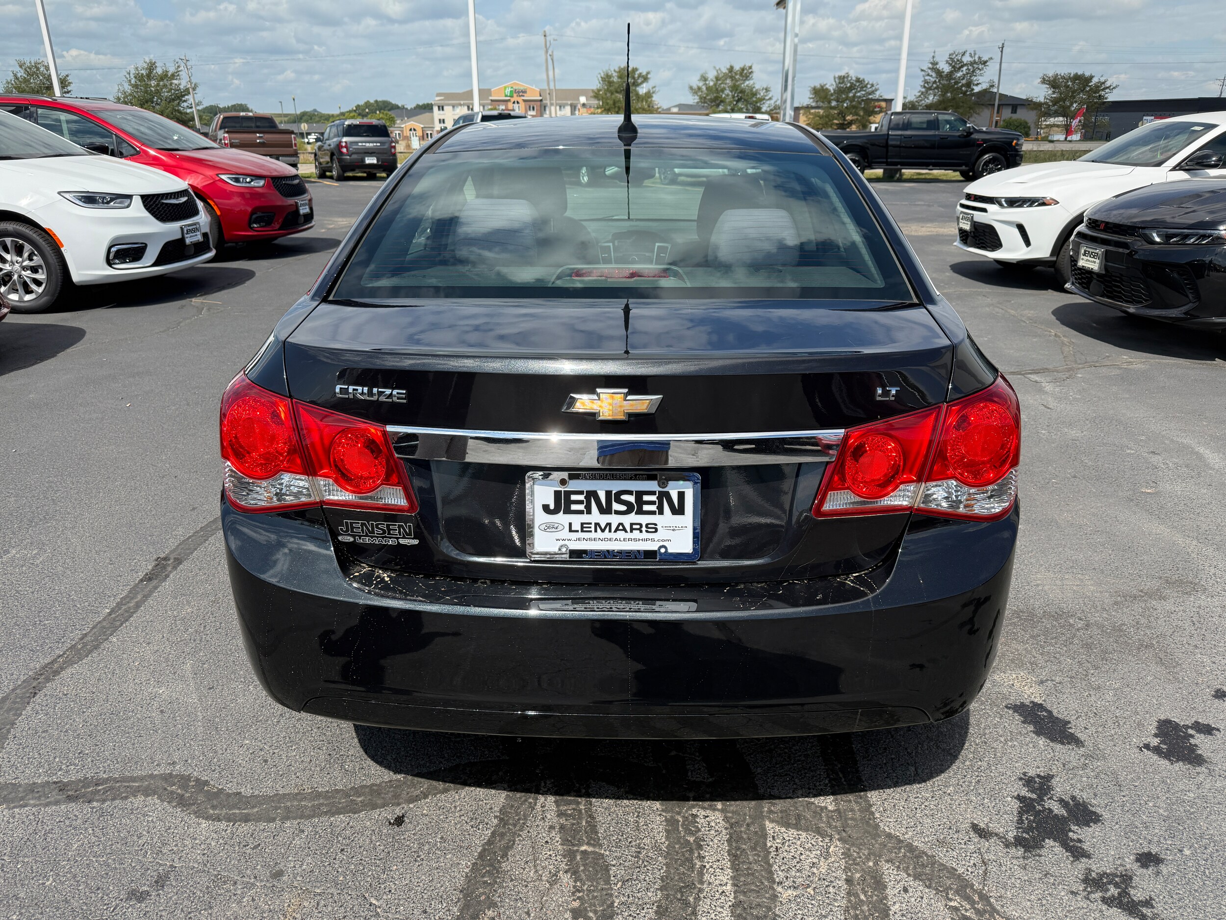 2014 Chevrolet Cruze photo 3