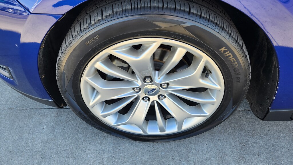 Used 2013 Ford Taurus Limited Sedan