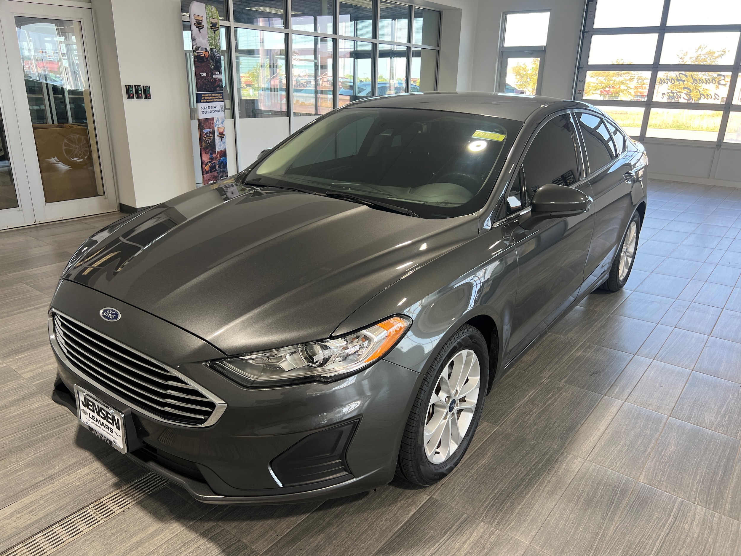 Used 2020 Ford Fusion SE with VIN 3FA6P0HD5LR108718 for sale in Le Mars, IA