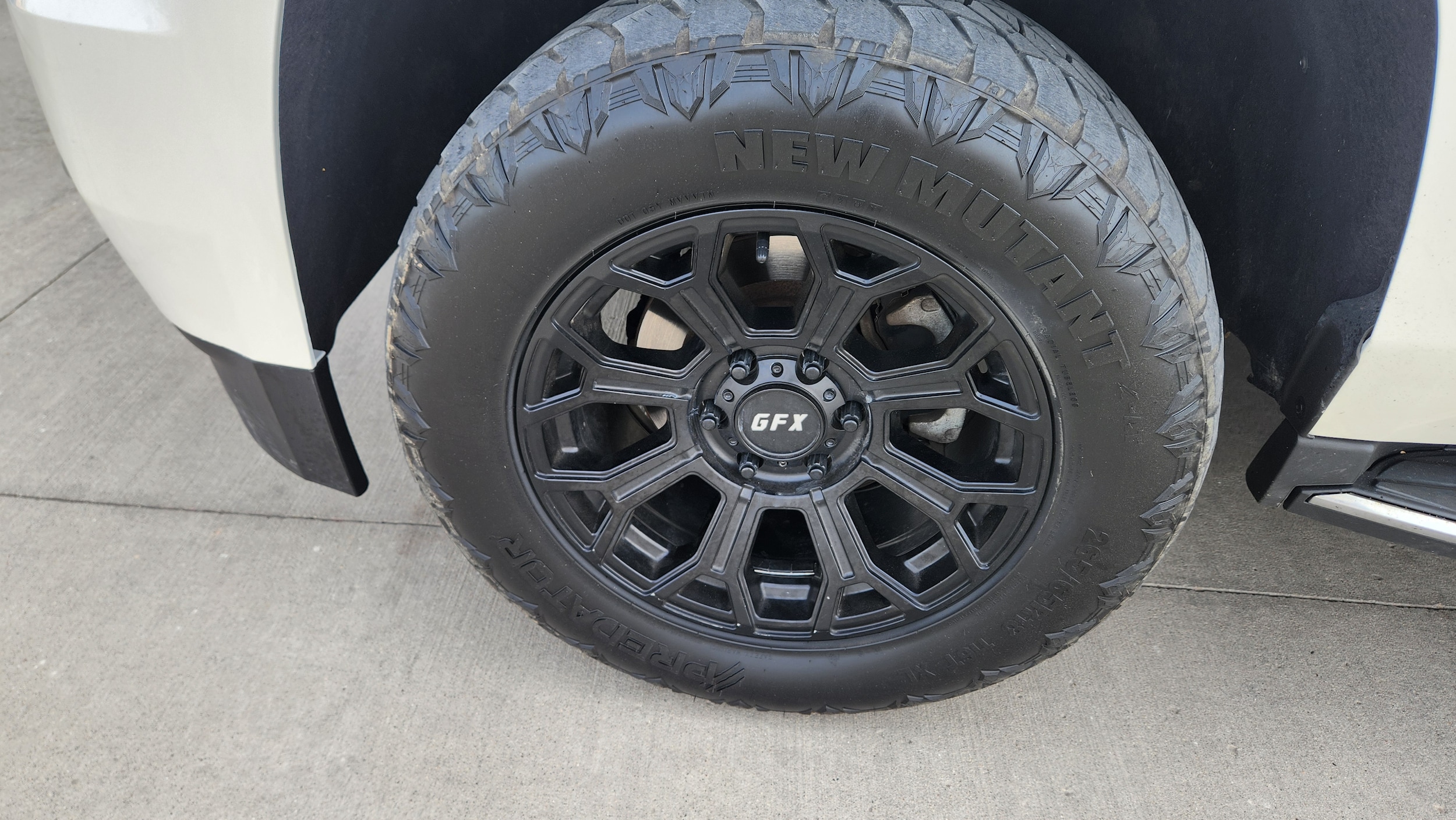 Used 2015 Chevrolet Suburban LTZ with VIN 1GNSKKKC9FR666906 for sale in Le Mars, IA