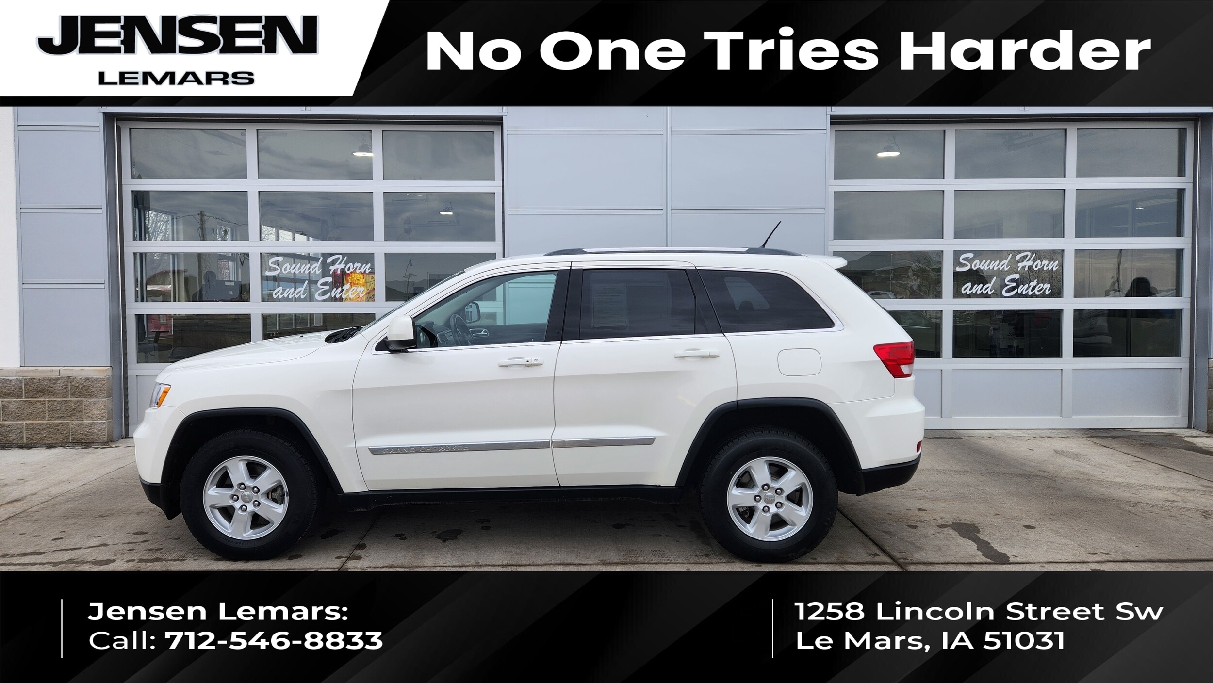 2012 Jeep Grand Cherokee Laredo's photo