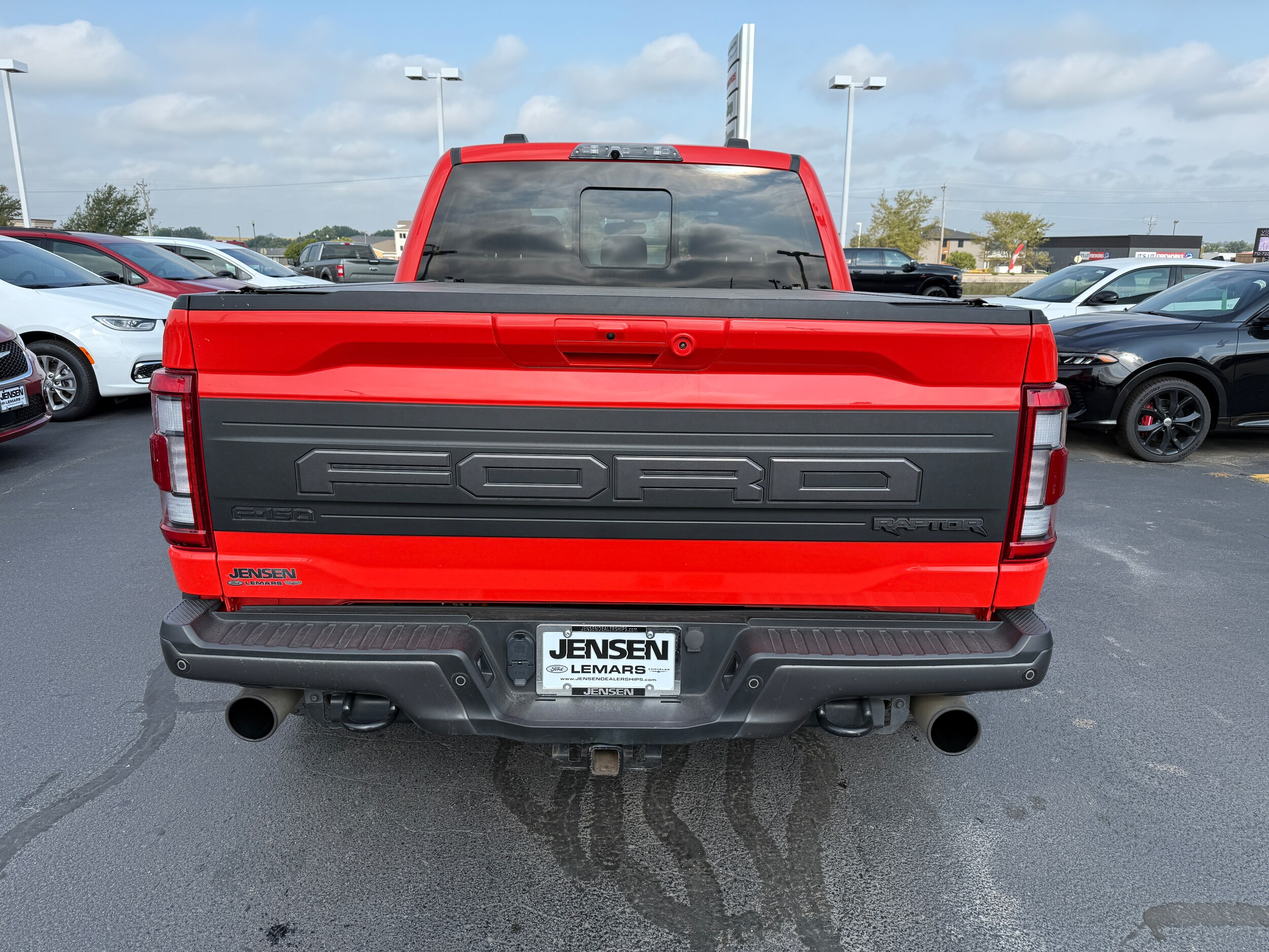 2023 Ford F-150 Raptor photo 2