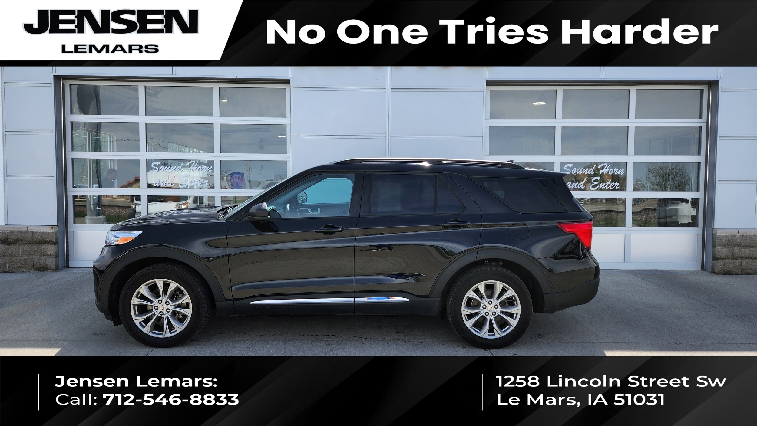 2024 Ford Explorer XLT 4WD's photo