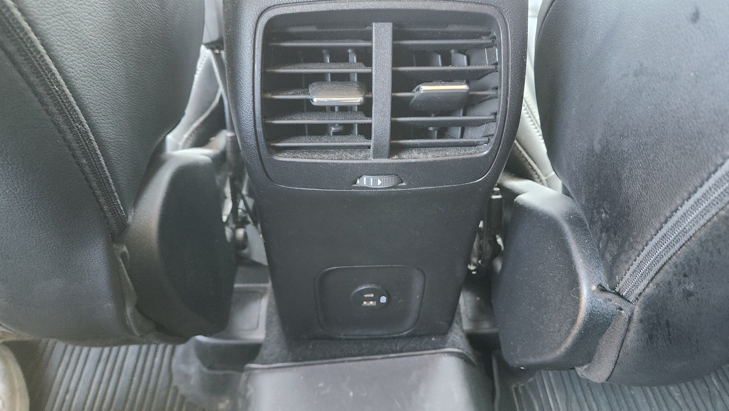 2021 Ford Escape Titanium - Photo 10
