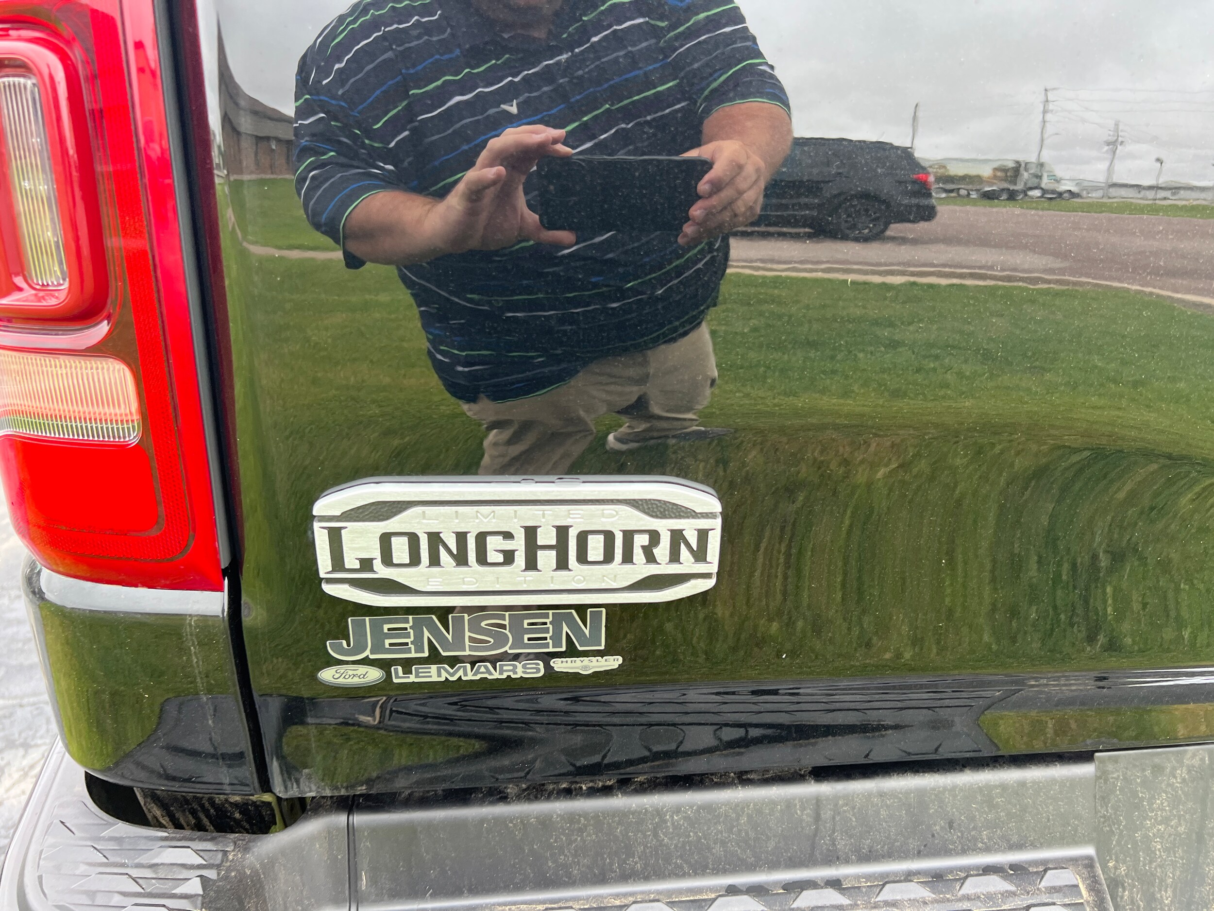 2024 Ram 1500 Longhorn photo 2