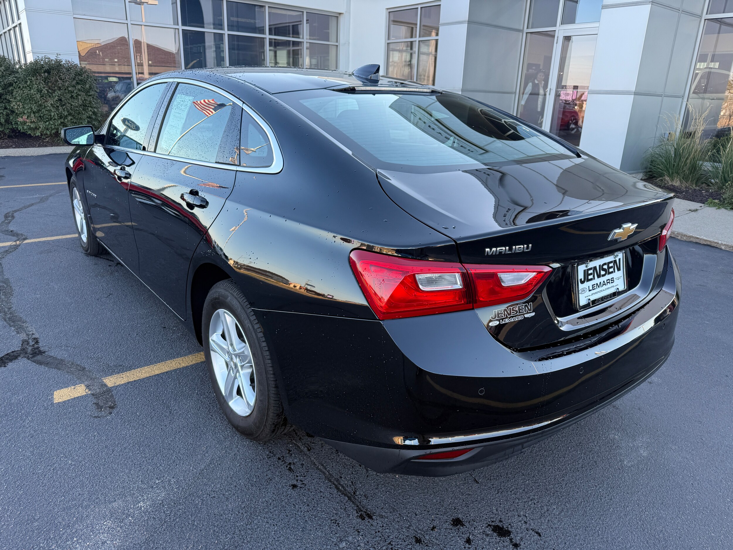 2024 Chevrolet Malibu 1LT photo 3