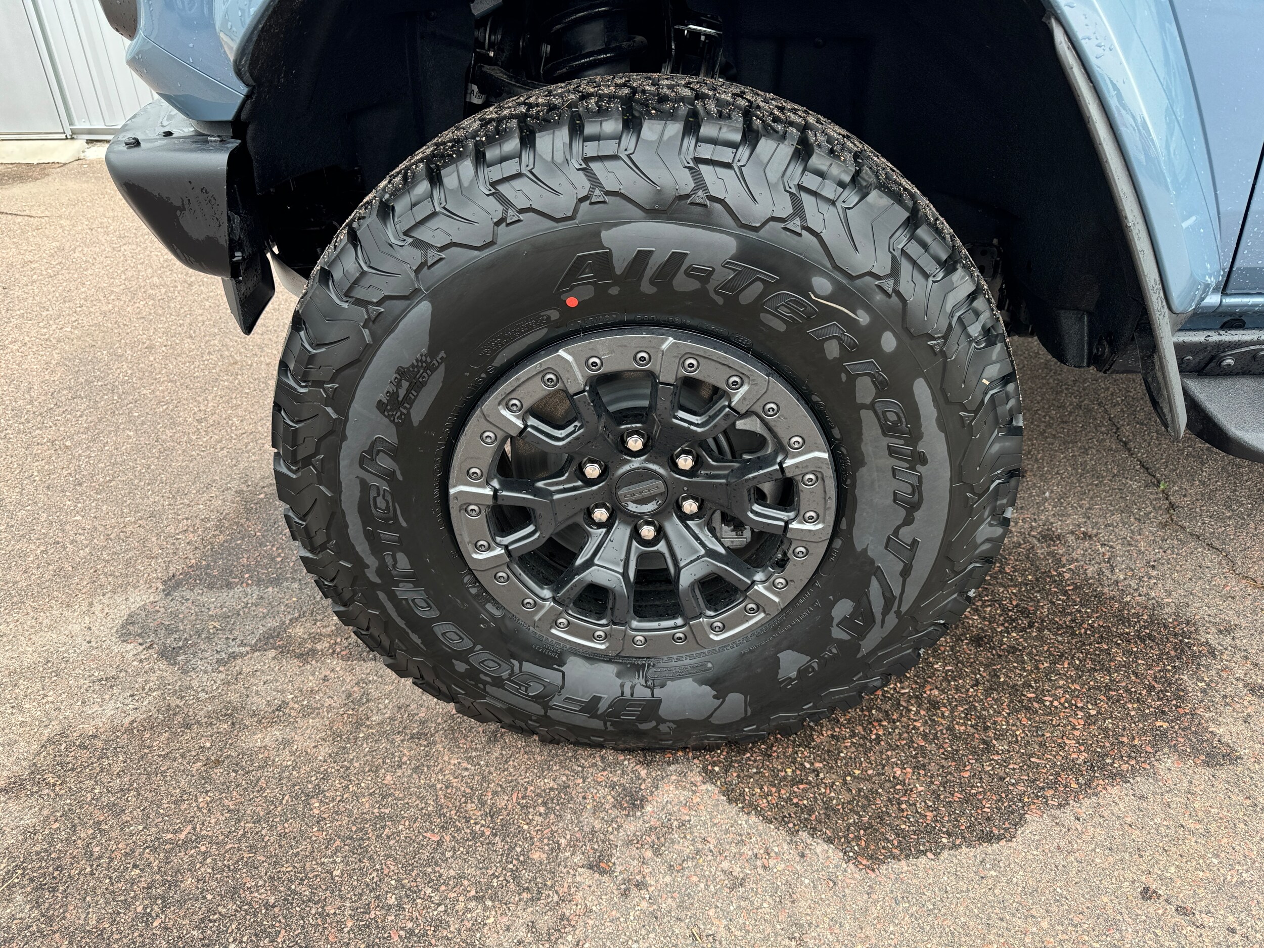 2024 Ford Bronco Raptor photo 2
