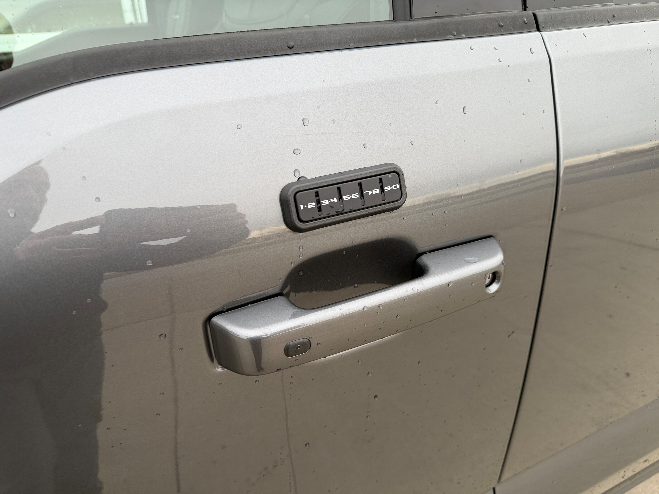 2025 Ford F-150 Platinum photo 3