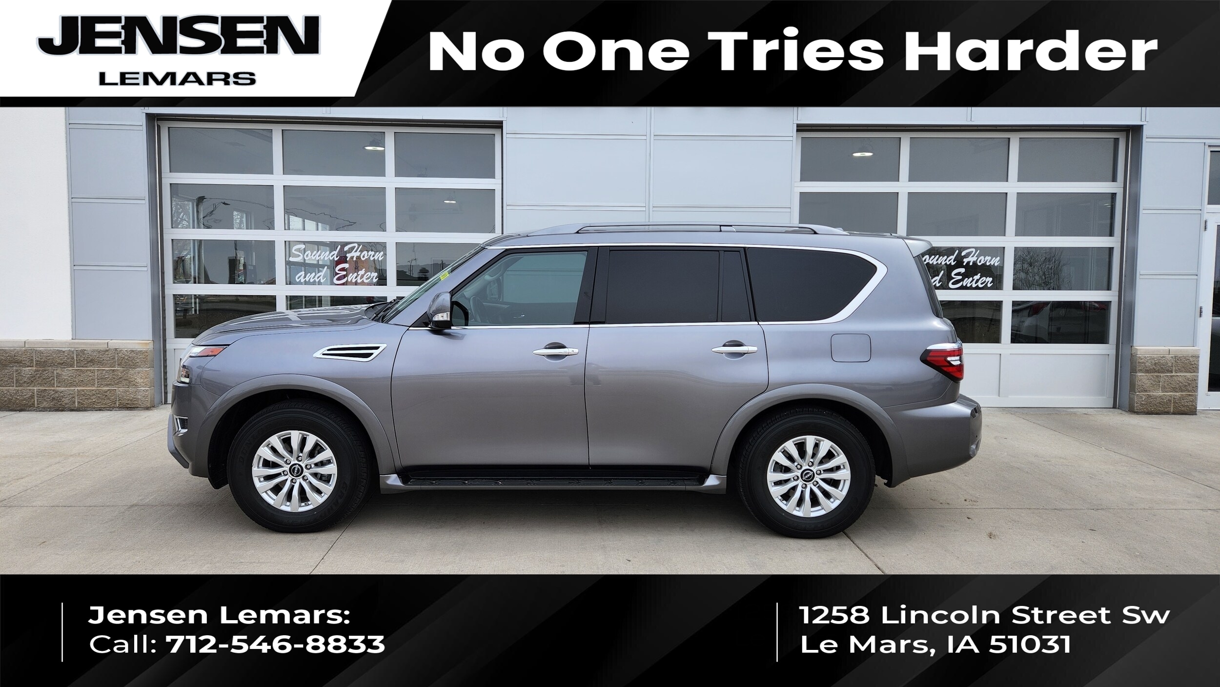 2023 Nissan Armada SV 4X4's photo