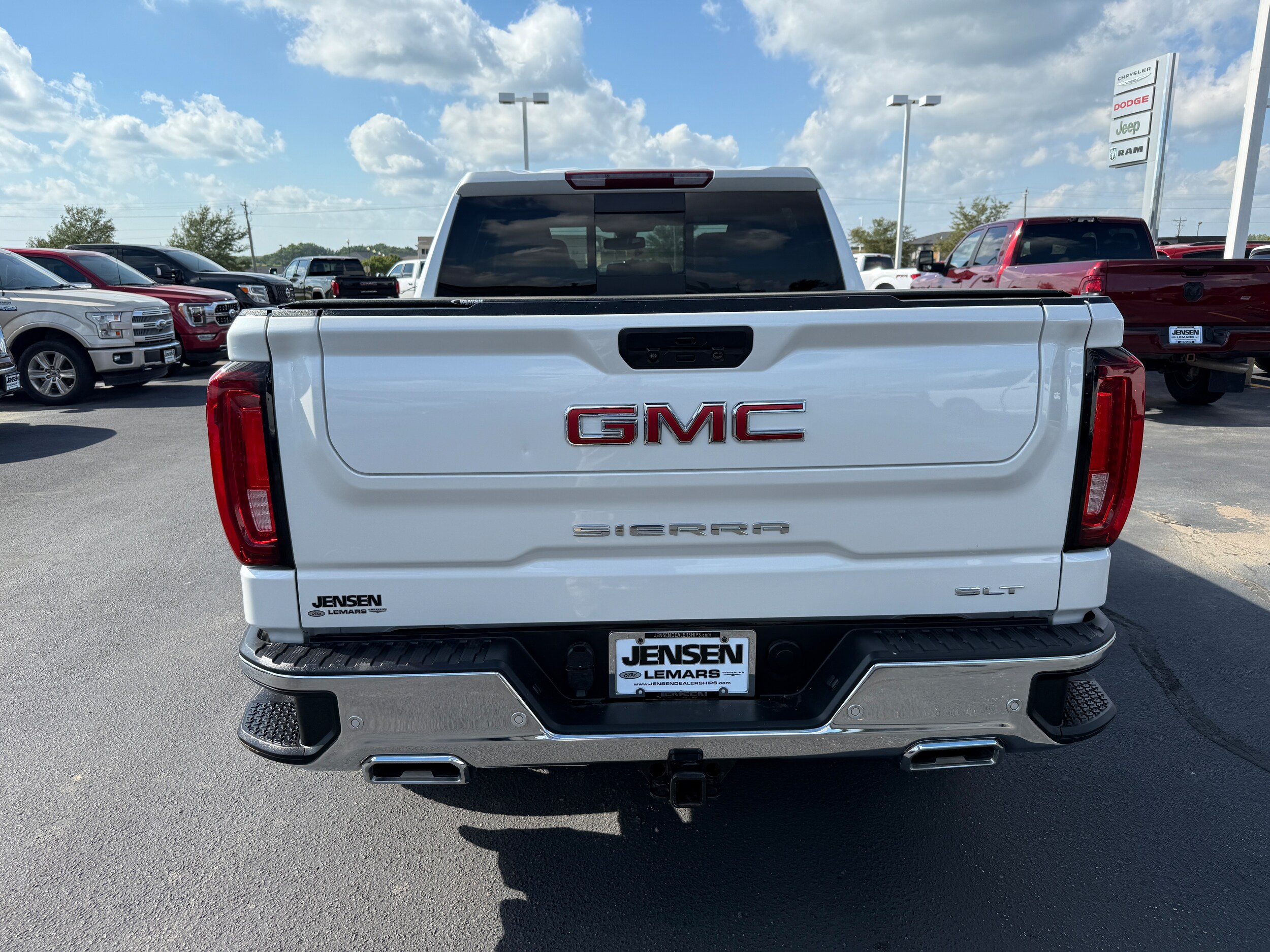 2022 Gmc Sierra 1500 Limited SLT photo 2