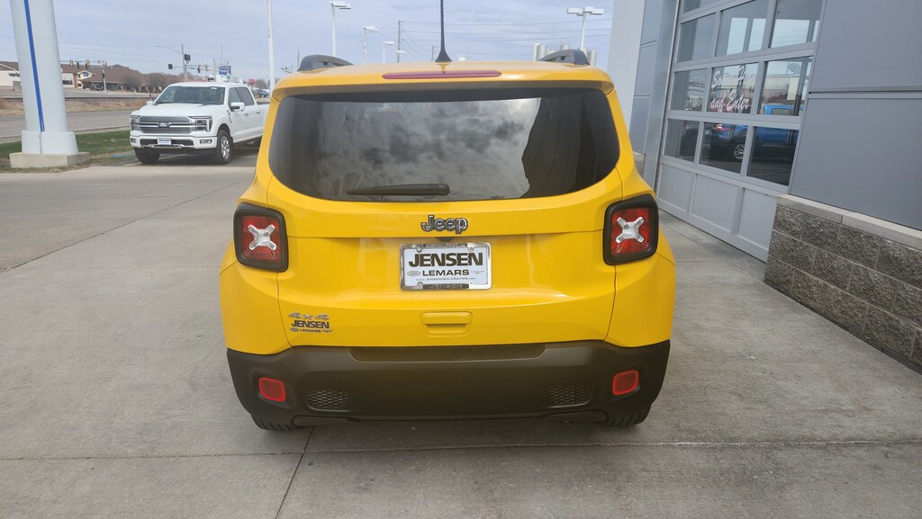 Used 2023 Jeep Renegade Latitude SUV