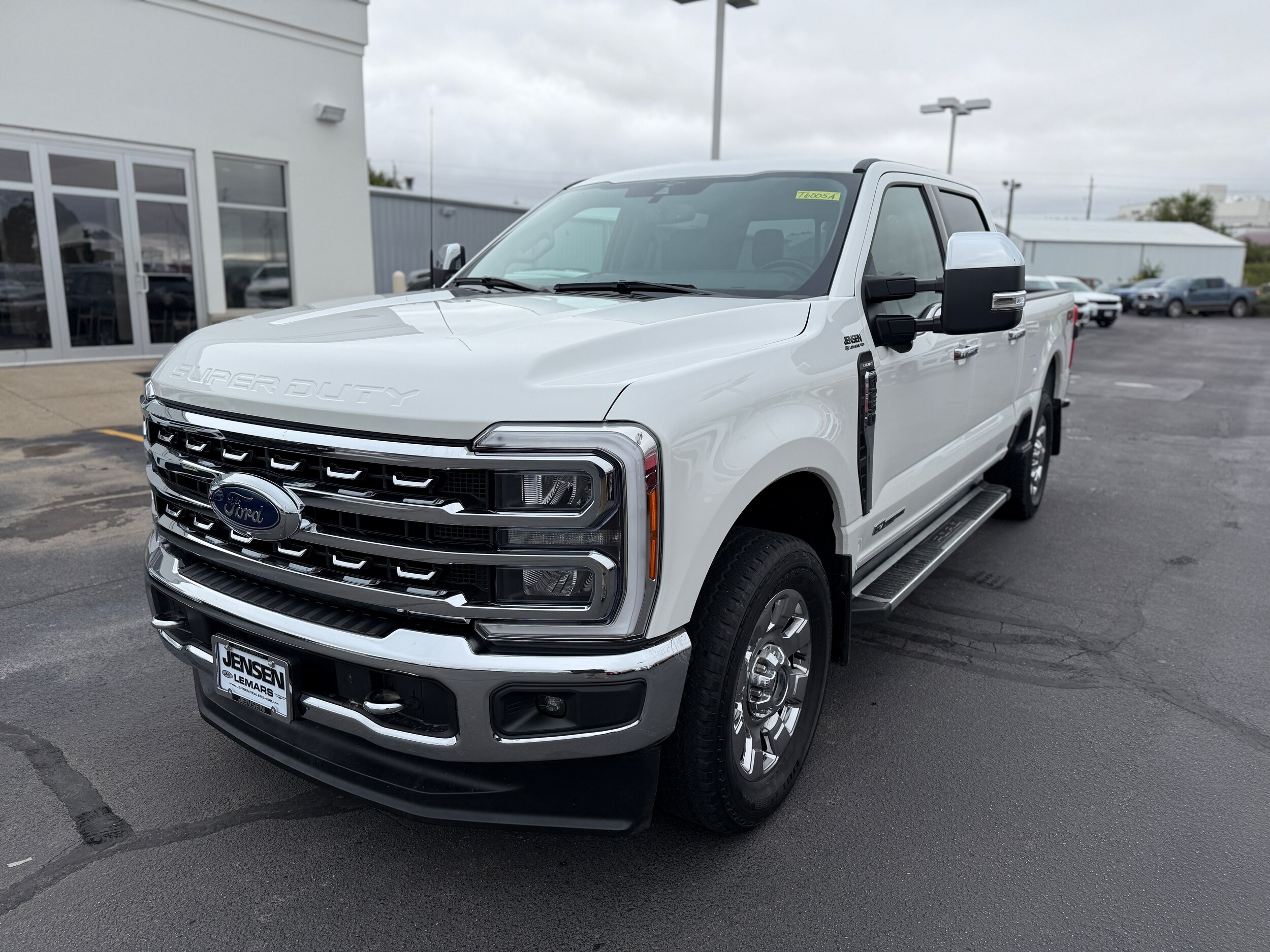 2023 Ford F-250 photo 2