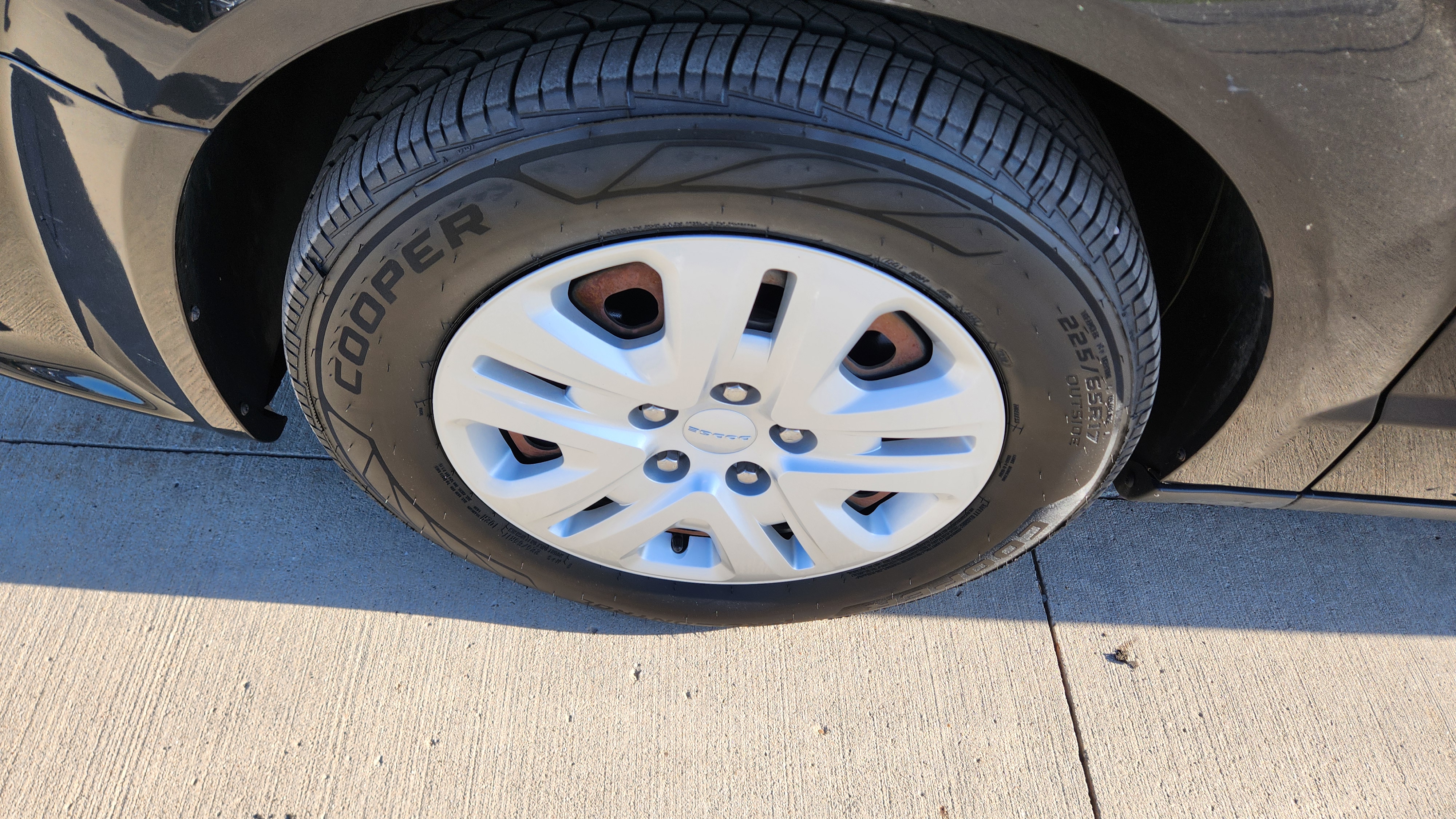Used 2013 Dodge Grand Caravan SE with VIN 2C4RDGBG2DR781257 for sale in Le Mars, IA