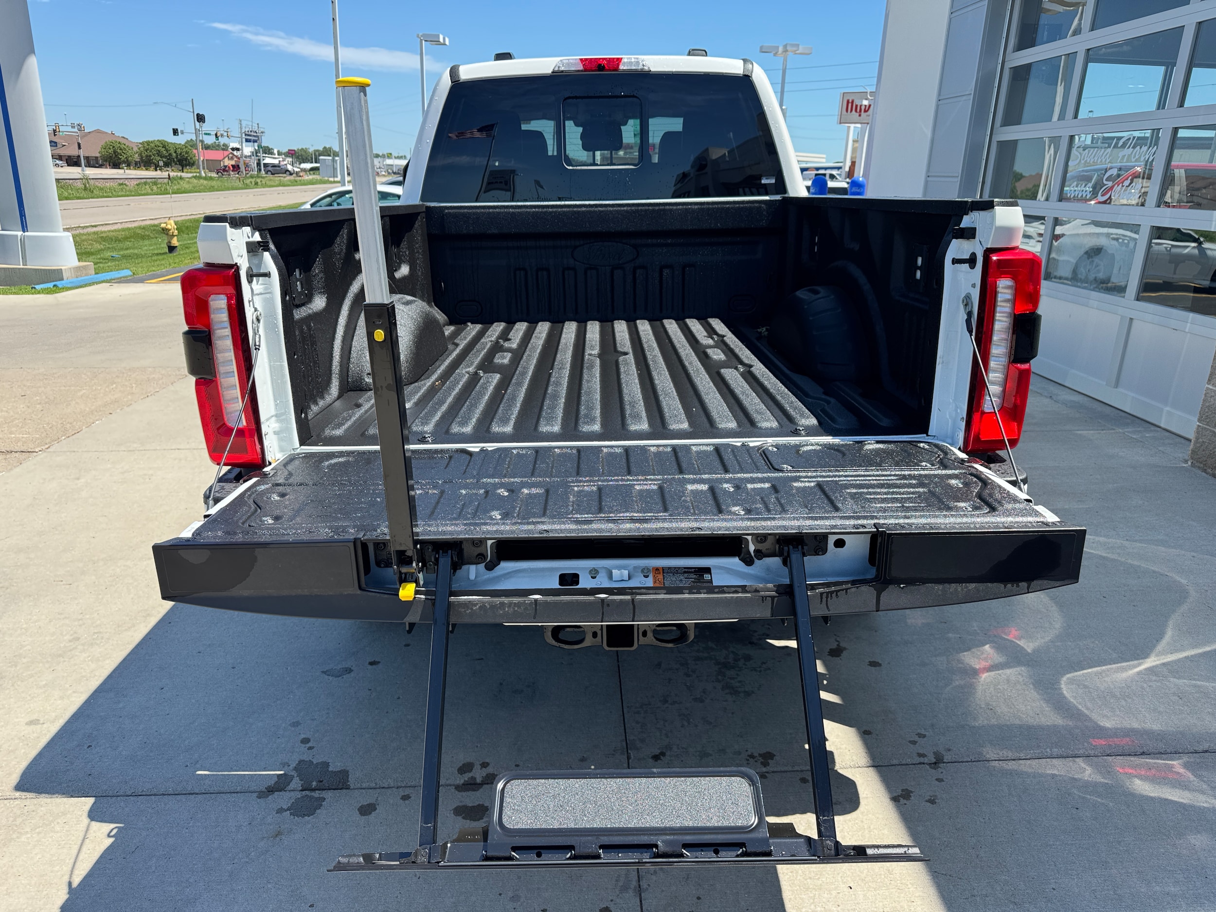 2025 Ford F-250 Super Duty Lariat - Photo 8