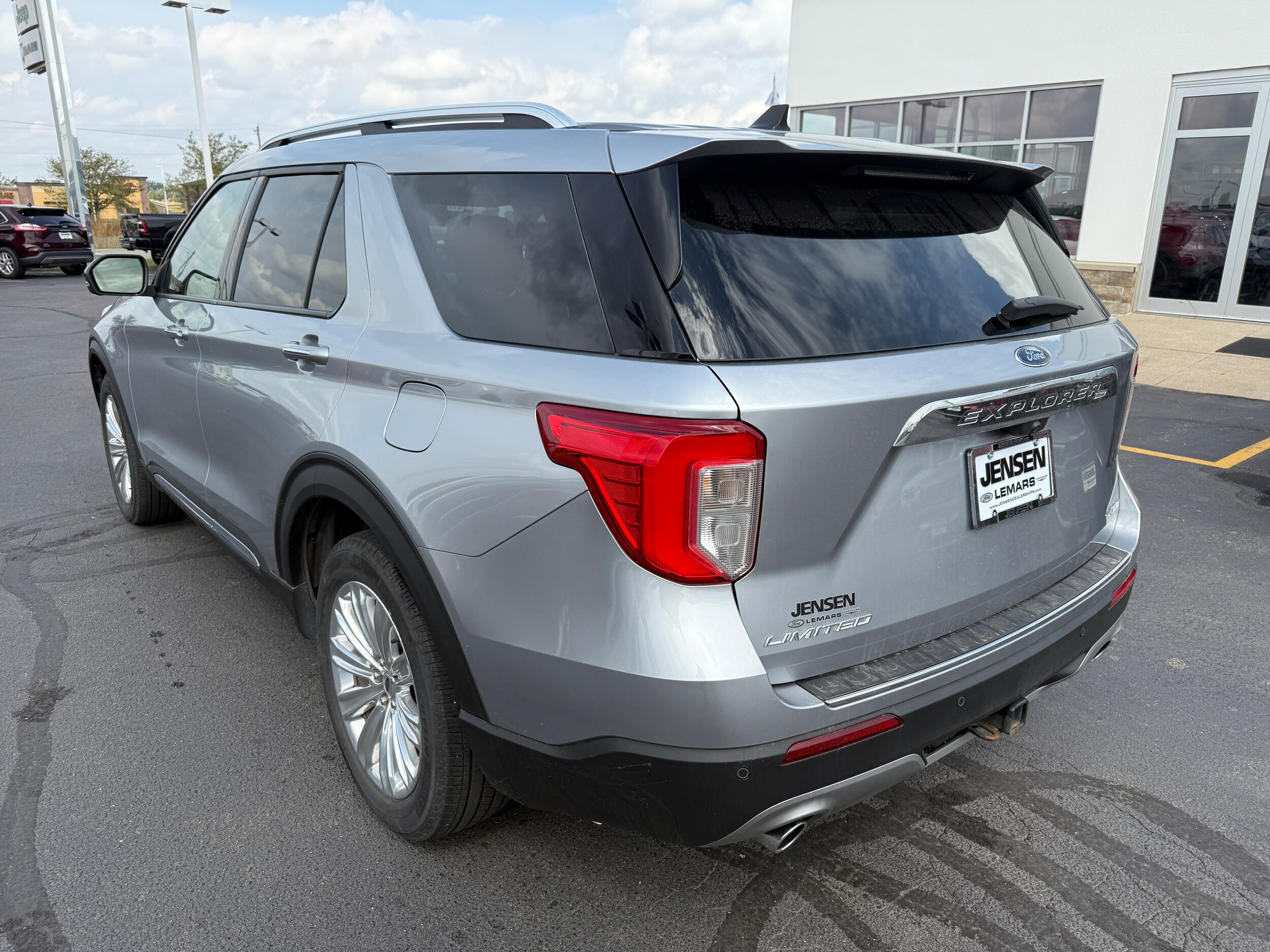 2022 Ford Explorer Limited photo 4