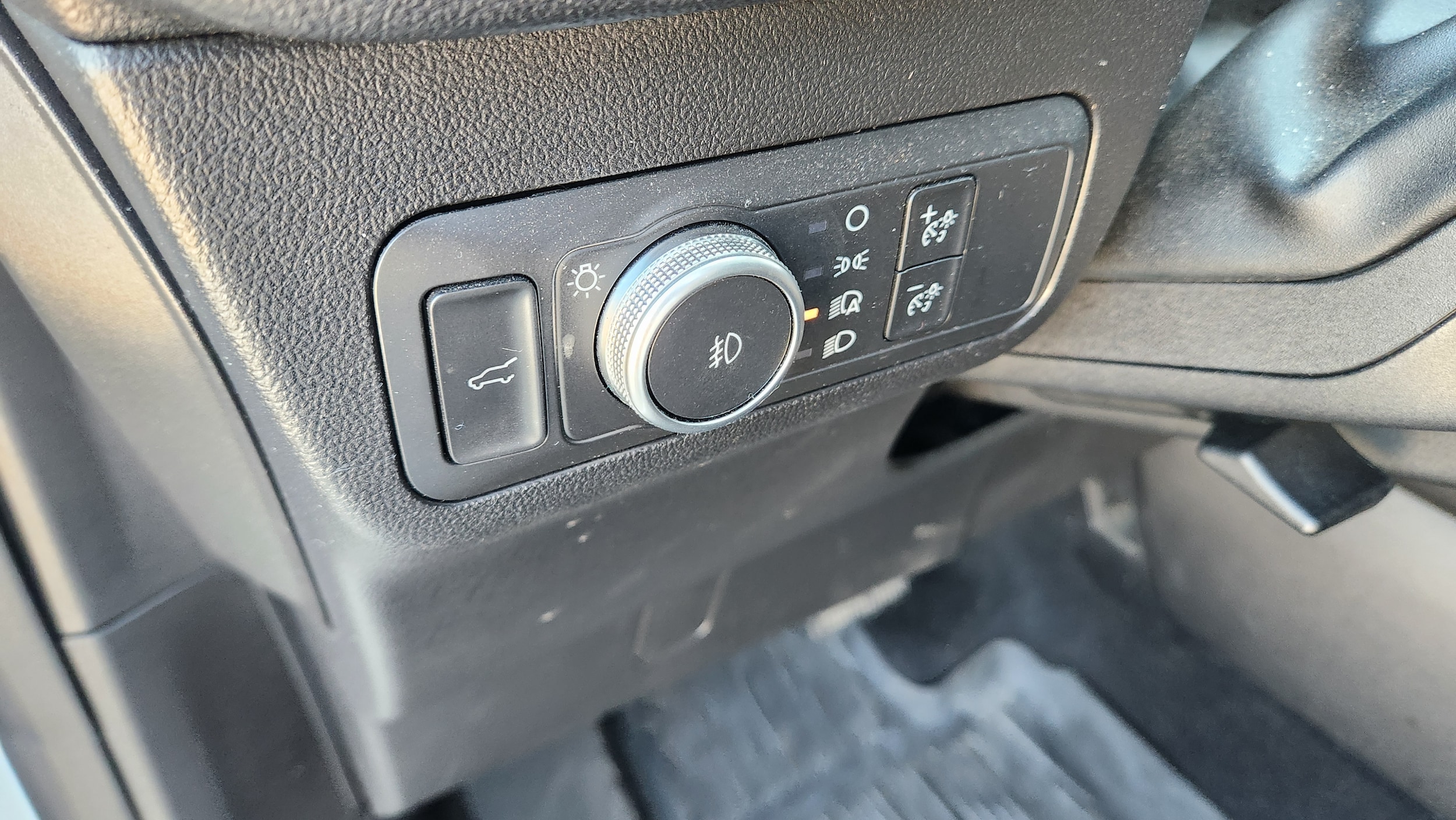 2021 Ford Escape Titanium - Photo 16