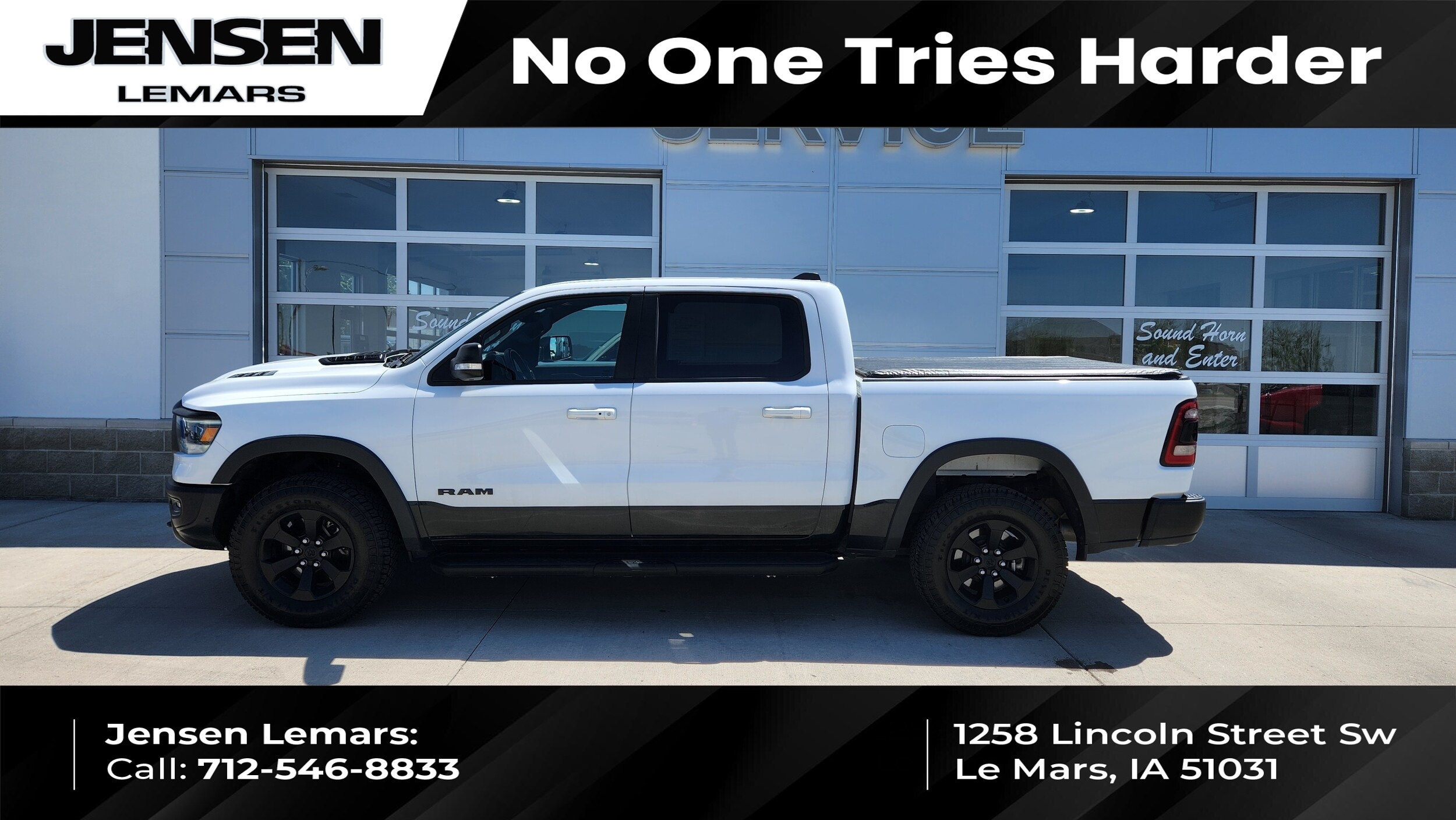 2022 RAM 1500 Rebel 4x4 Crew Cab 5'7's photo