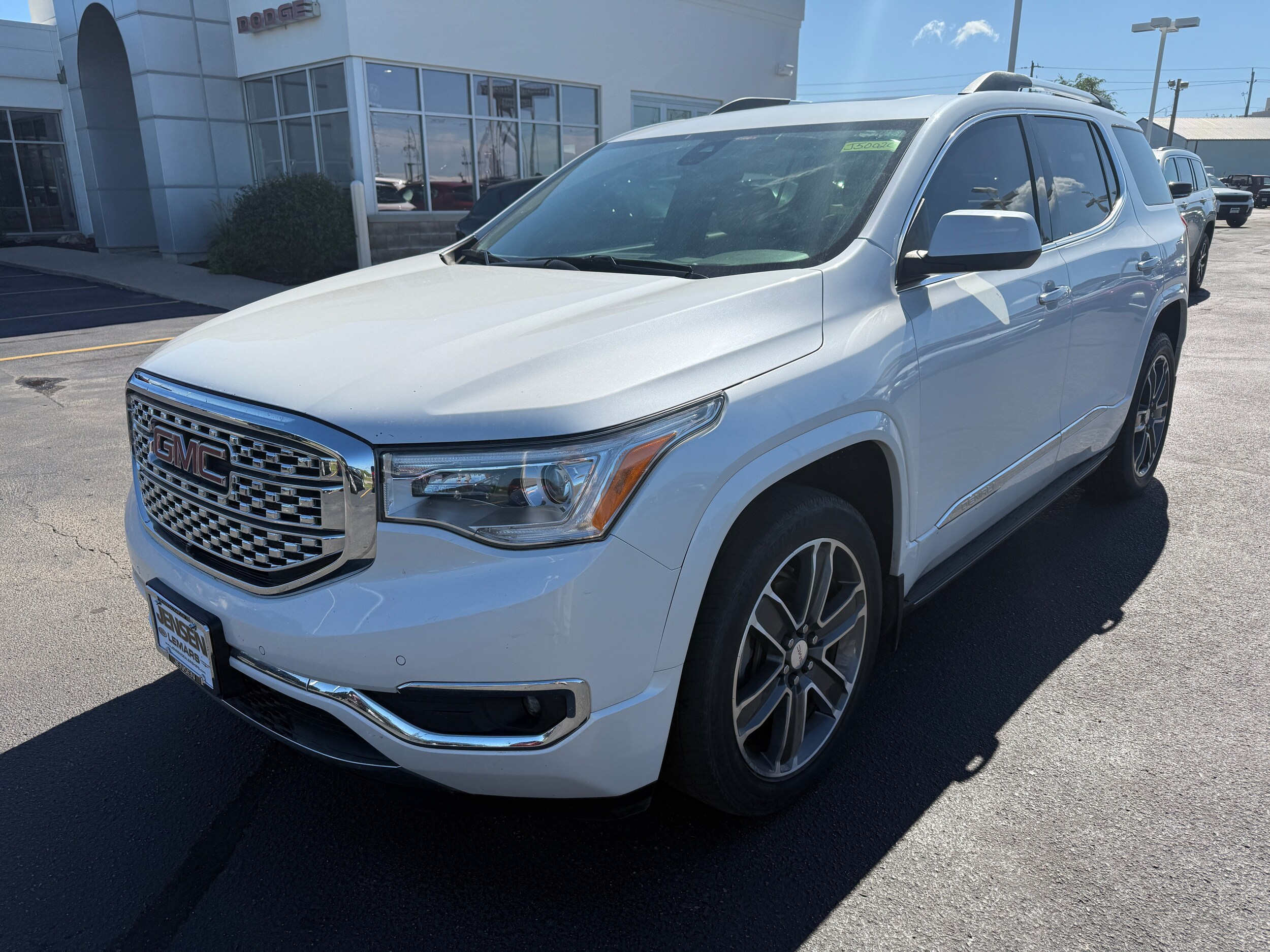 2018 Gmc Acadia Denali photo 2