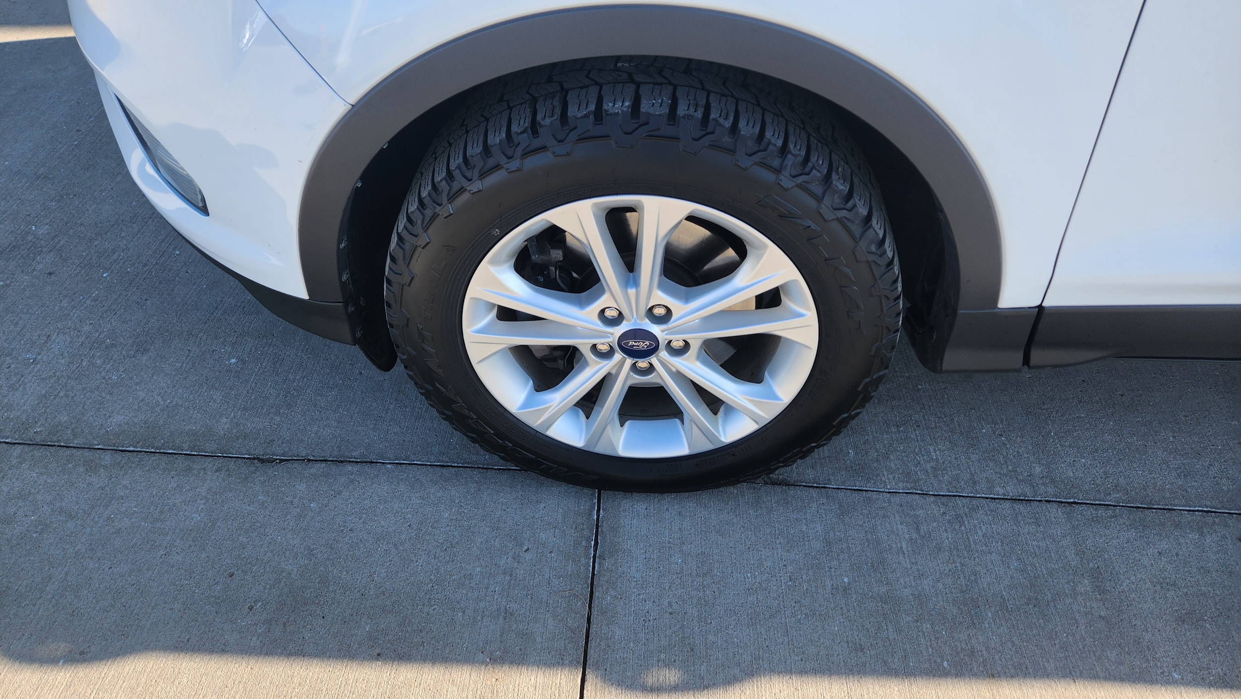 Used 2018 Ford Escape SEL with VIN 1FMCU9HD7JUB87045 for sale in Le Mars, IA