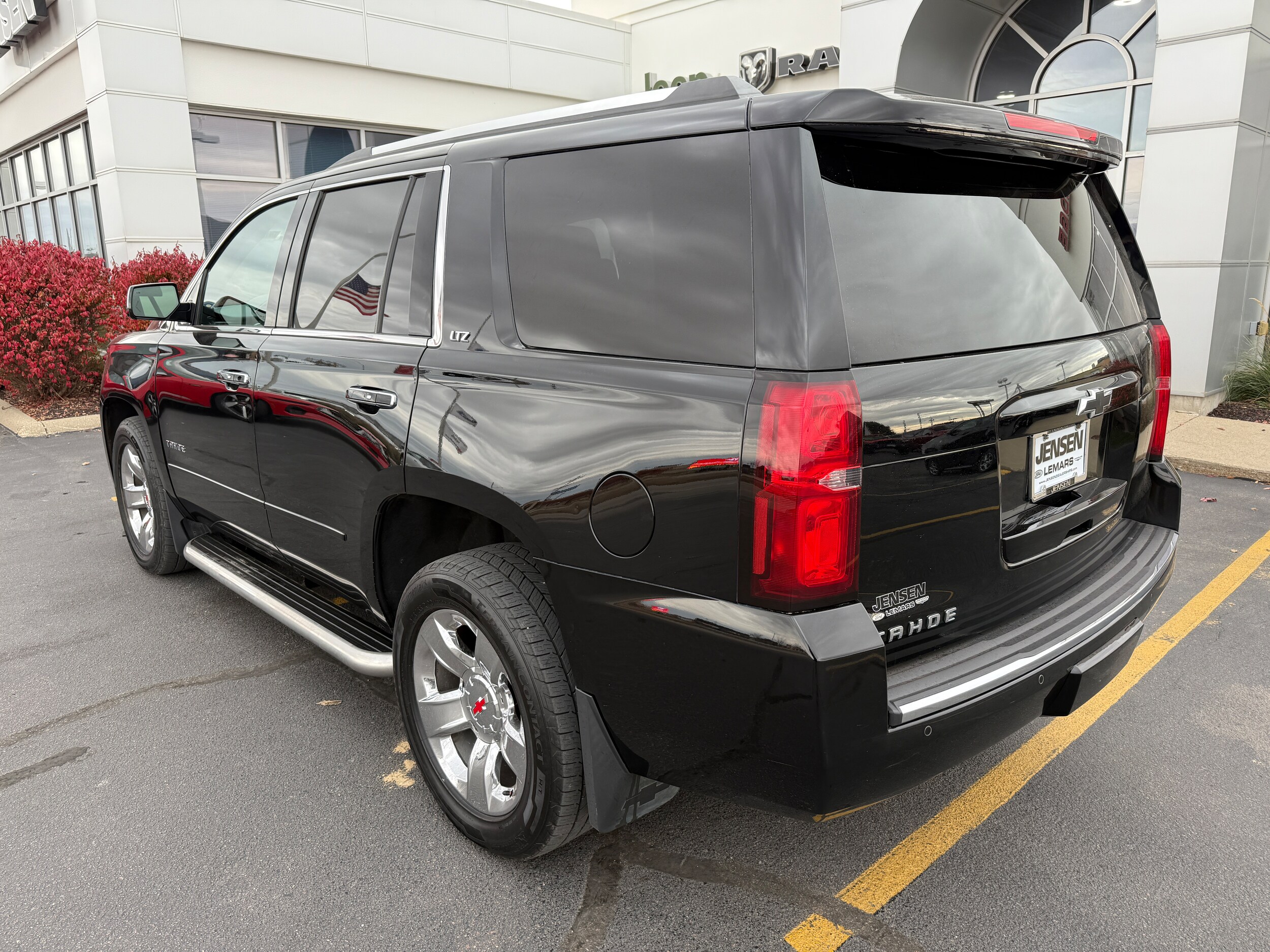 2016 Chevrolet Tahoe LTZ photo 3