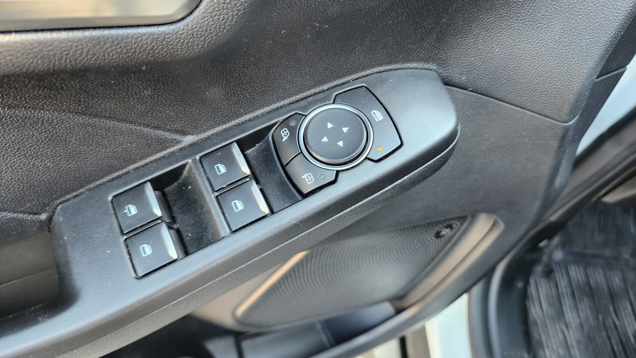 2021 Ford Escape Titanium - Photo 14