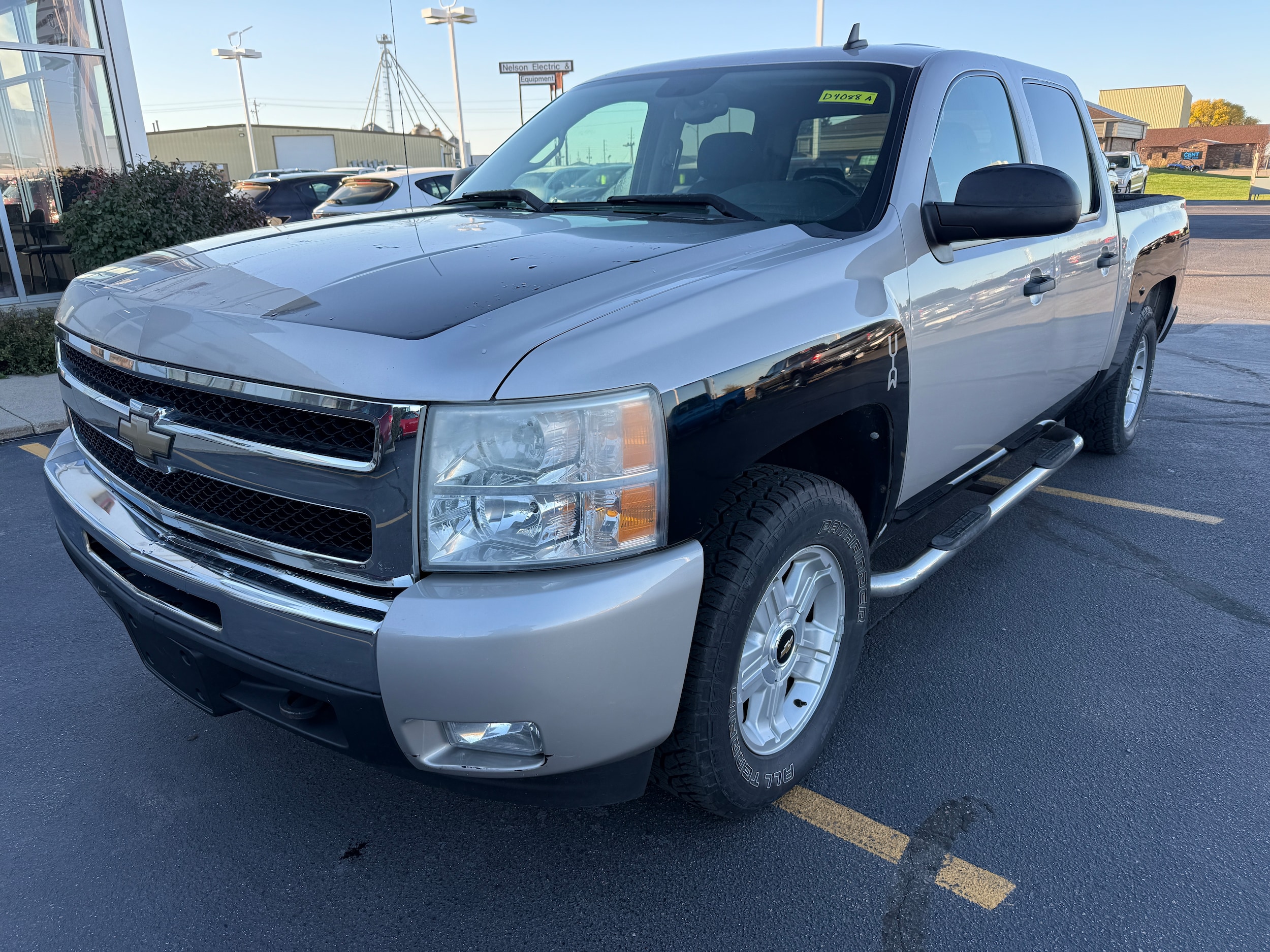 Used 2009 Chevrolet Silverado 1500 1LT with VIN 3GCEK23339G263772 for sale in Le Mars, IA