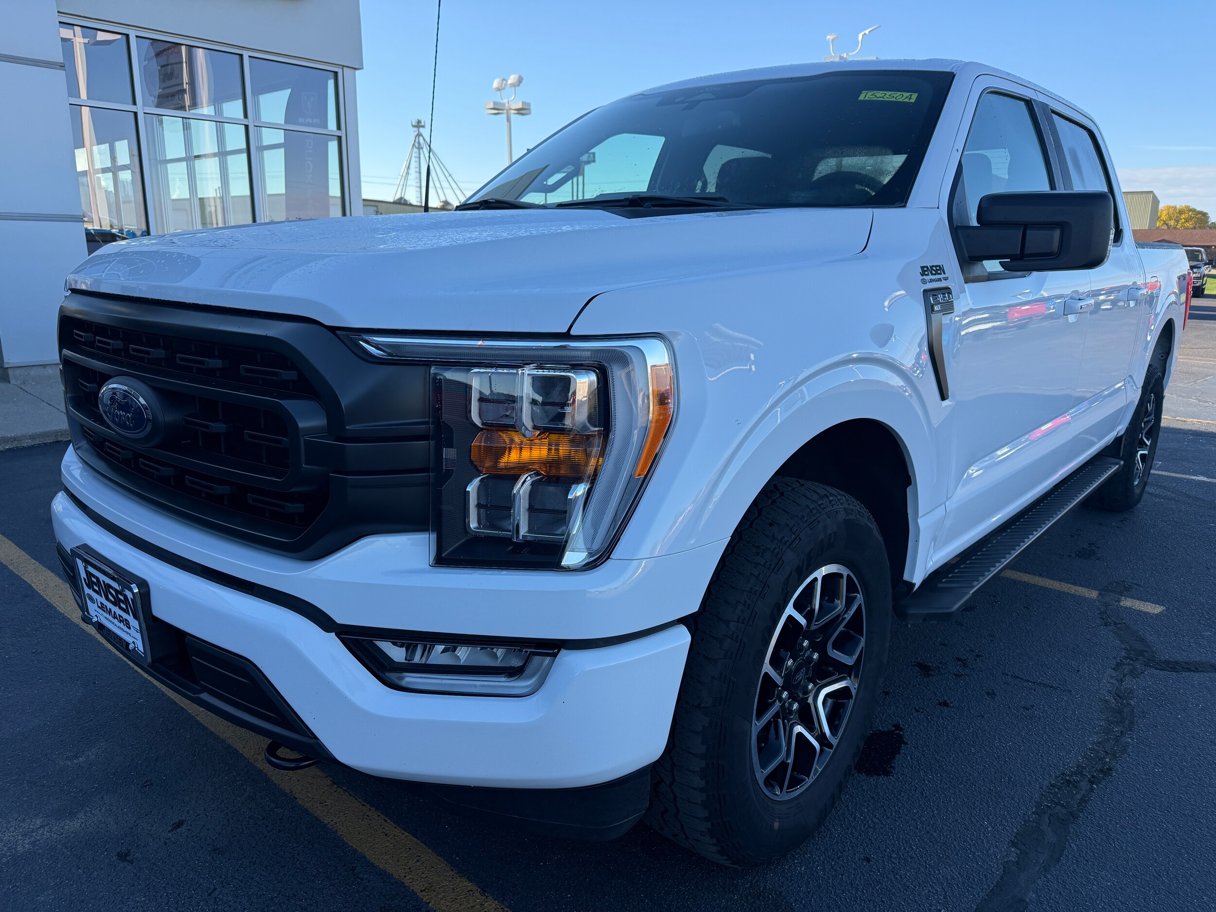 2022 Ford F-150 photo 2