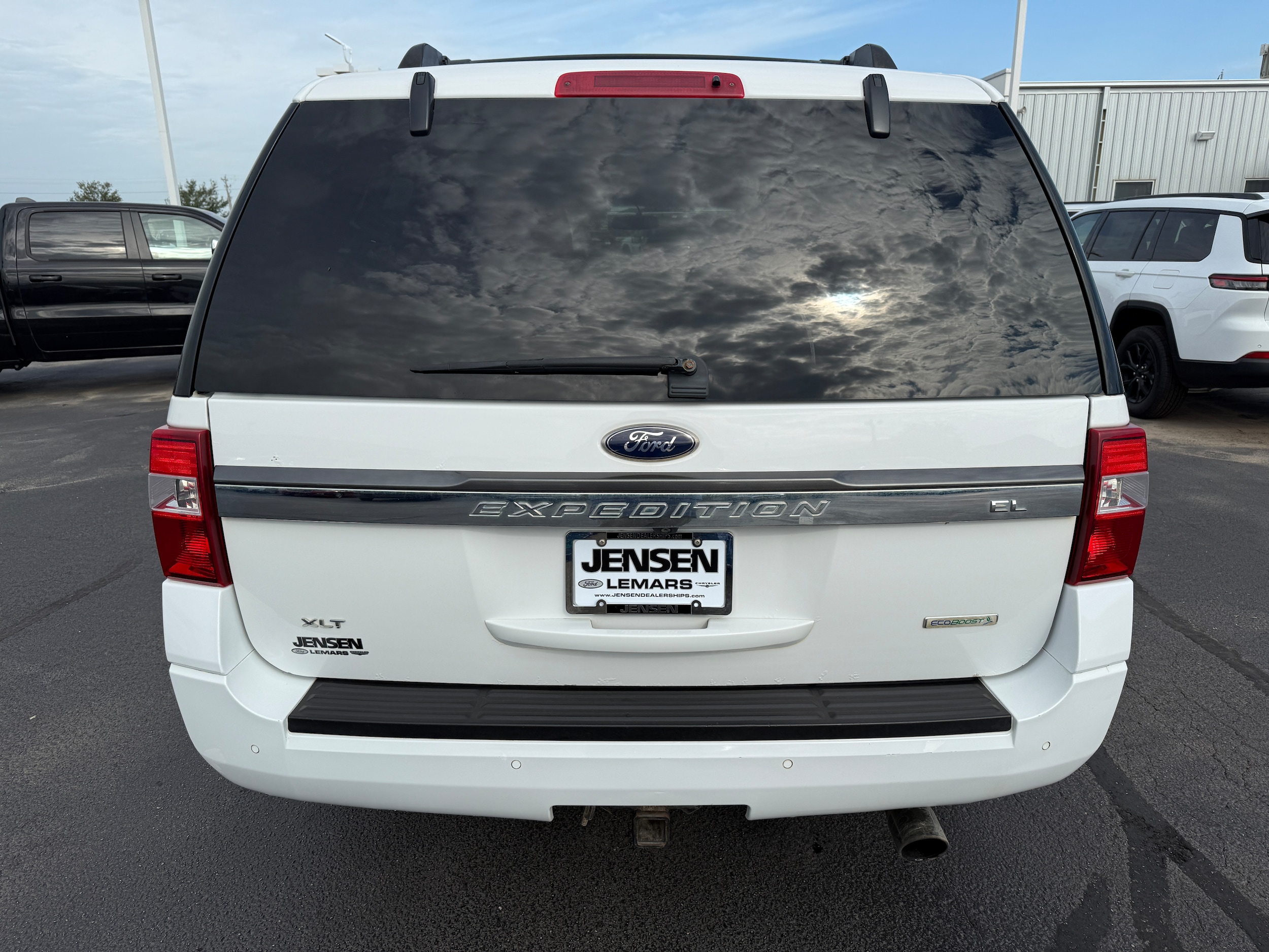2016 Ford Expedition EL photo 3