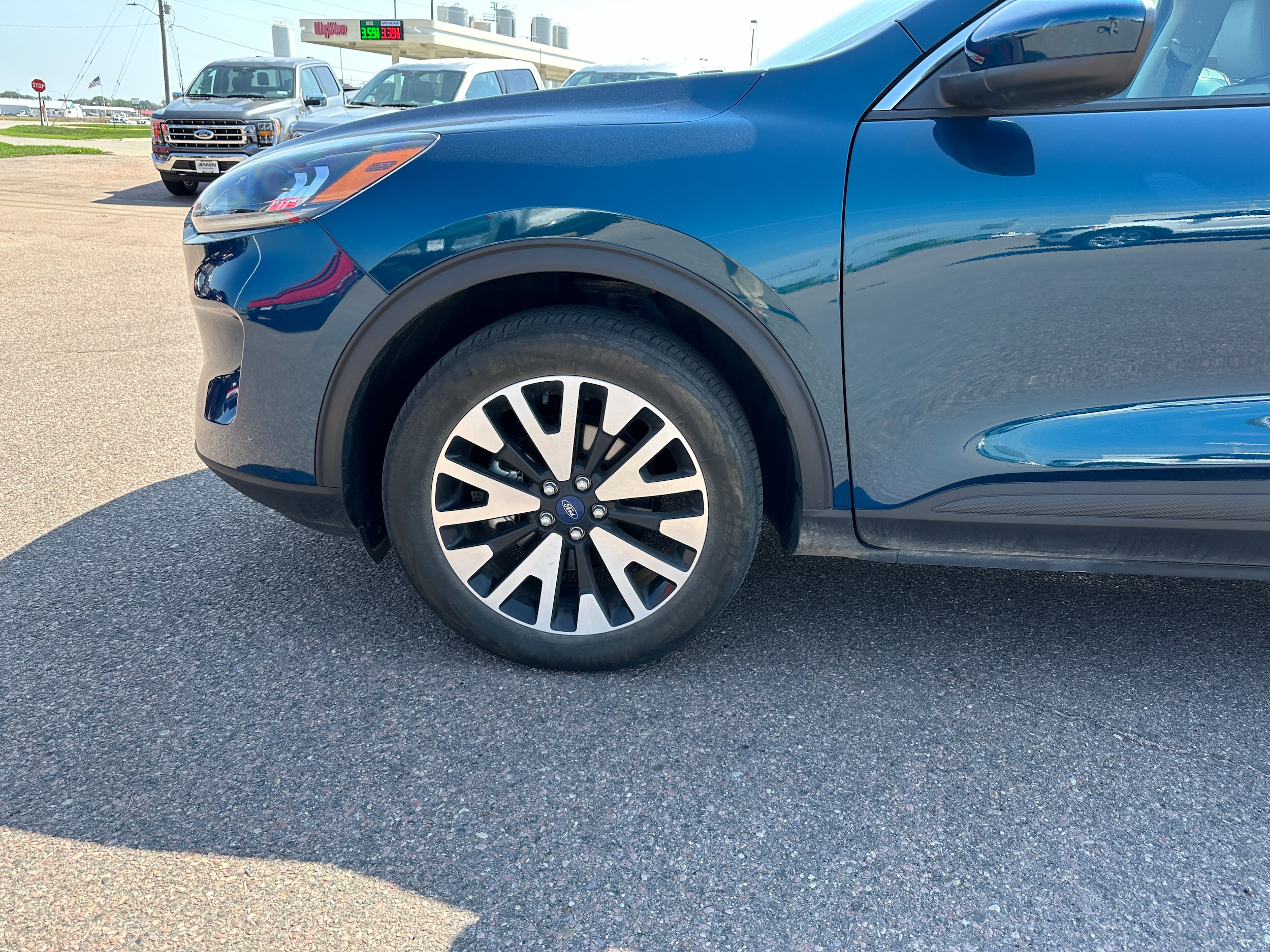 Used 2020 Ford Escape SEL with VIN 1FMCU9H93LUA09731 for sale in Le Mars, IA