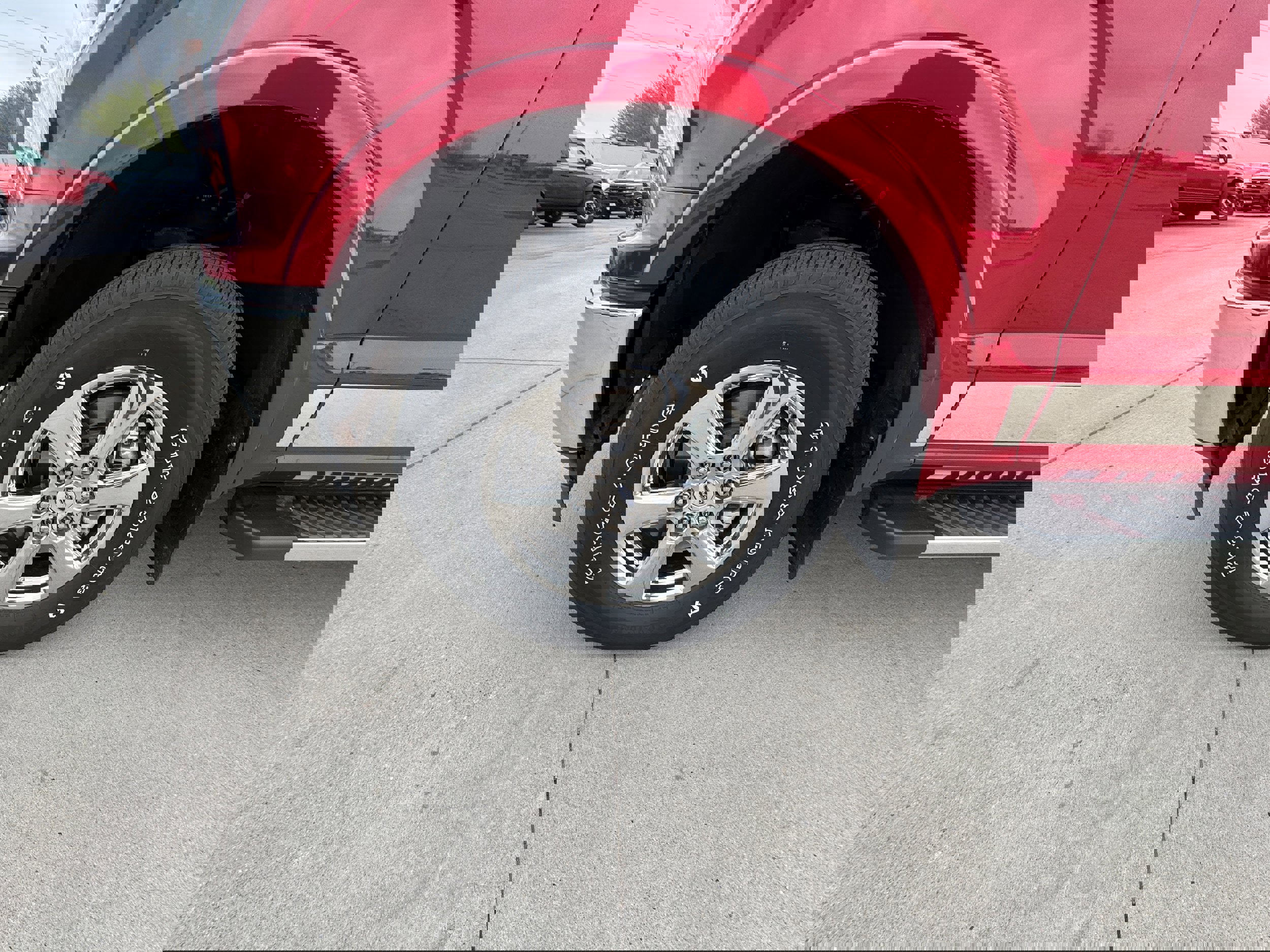 Used 2019 Ford F-150 Lariat with VIN 1FTEW1EP3KKD97582 for sale in Le Mars, IA