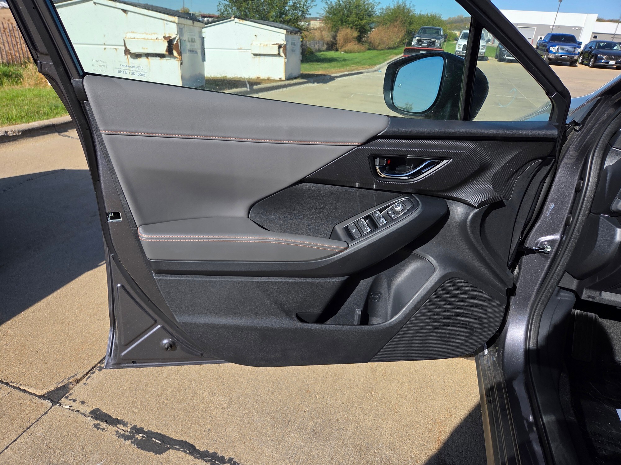 2025 Subaru Crosstrek Limited photo 2