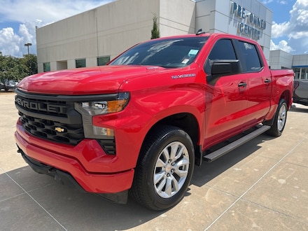 2025 Chevrolet Silverado 1500 Custom Truck
