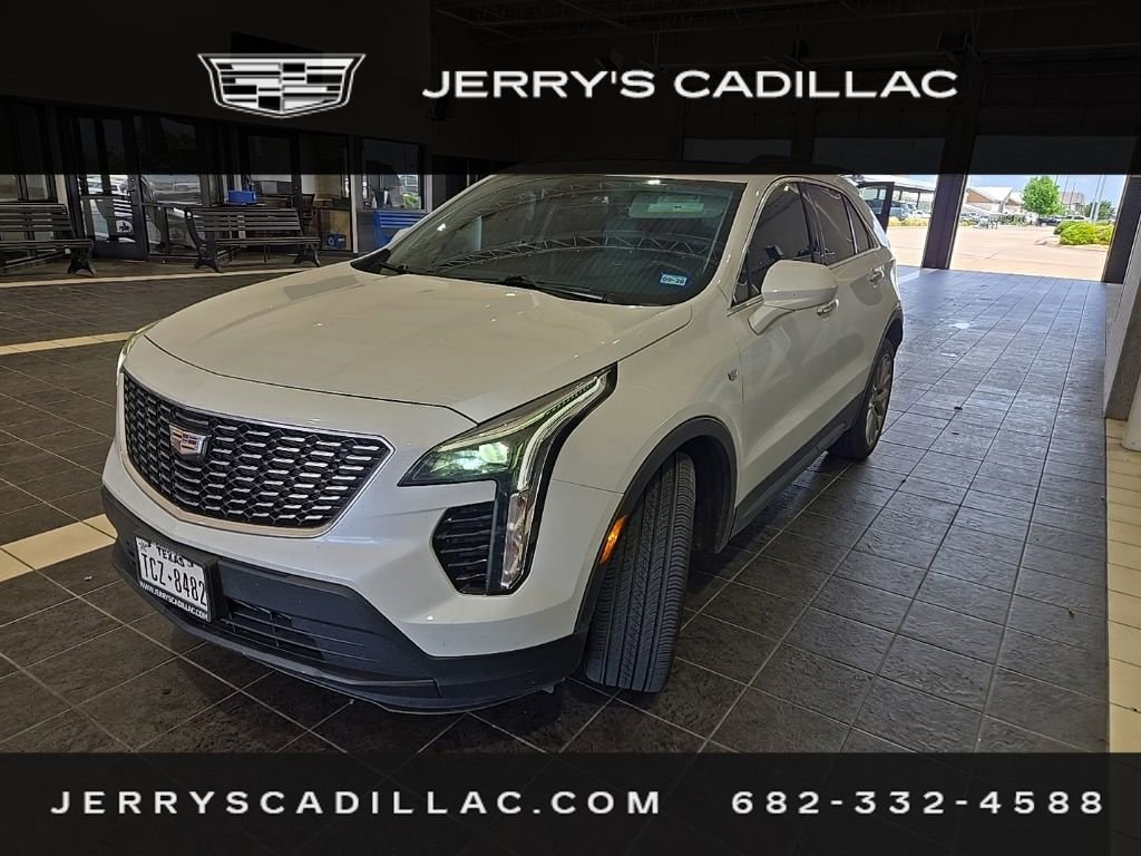 2023 Cadillac XT4 Luxury's photo