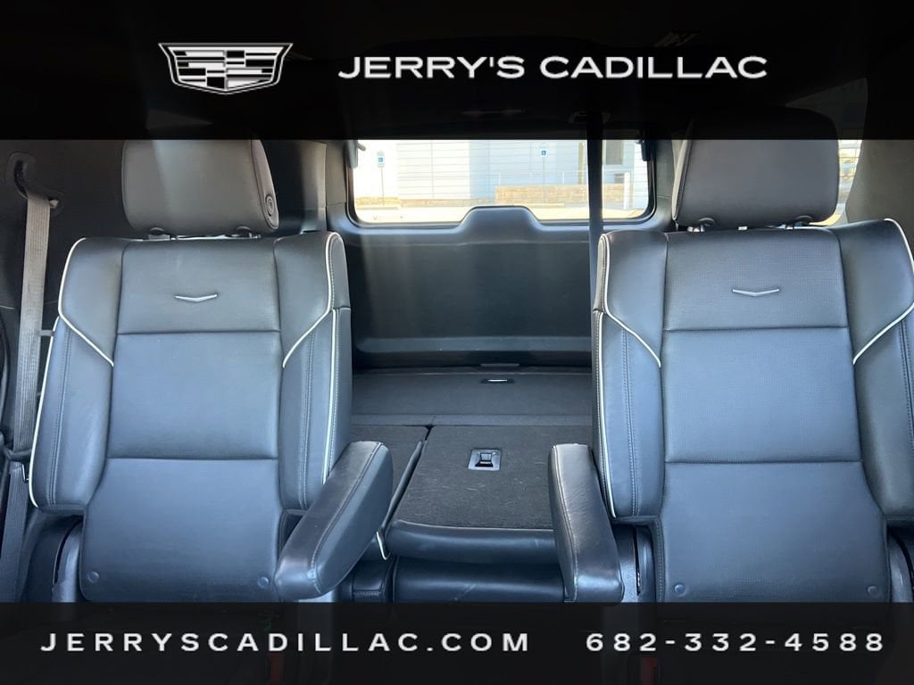 2022 Cadillac Escalade Premium Luxury - Photo 11