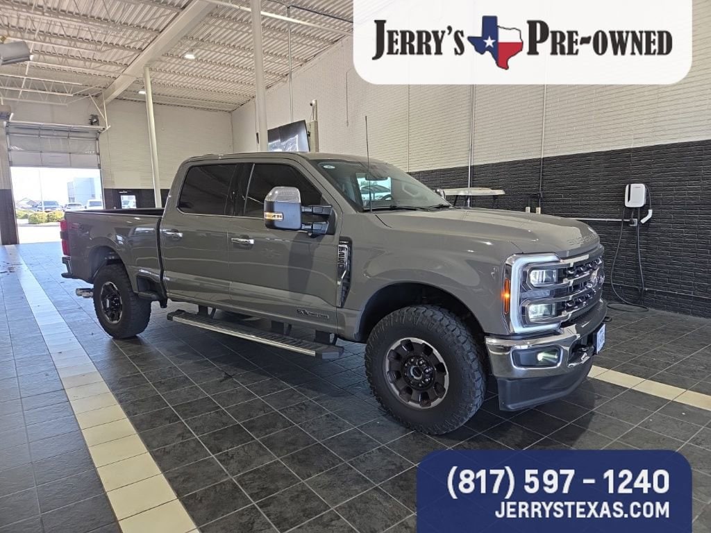 Used 2026 Ford Super Duty F-250 SRW LARIAT Truck Crew Cab