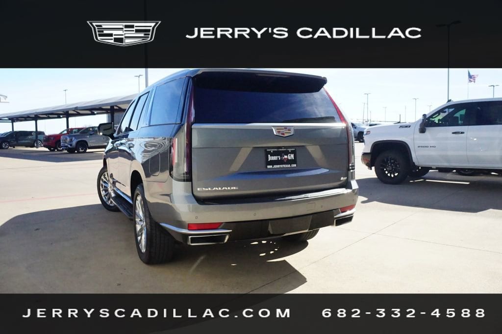 Used 2022 Cadillac Escalade Luxury SUV
