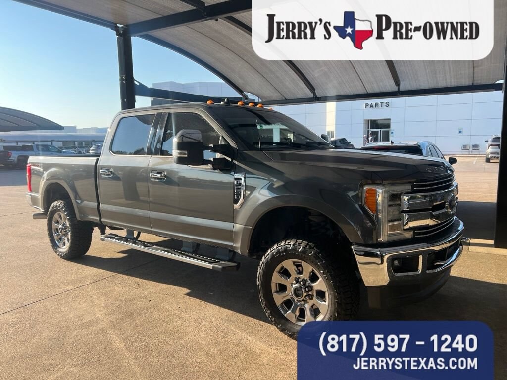 Used 2019 Ford Super Duty F-250 SRW LARIAT Truck Crew Cab