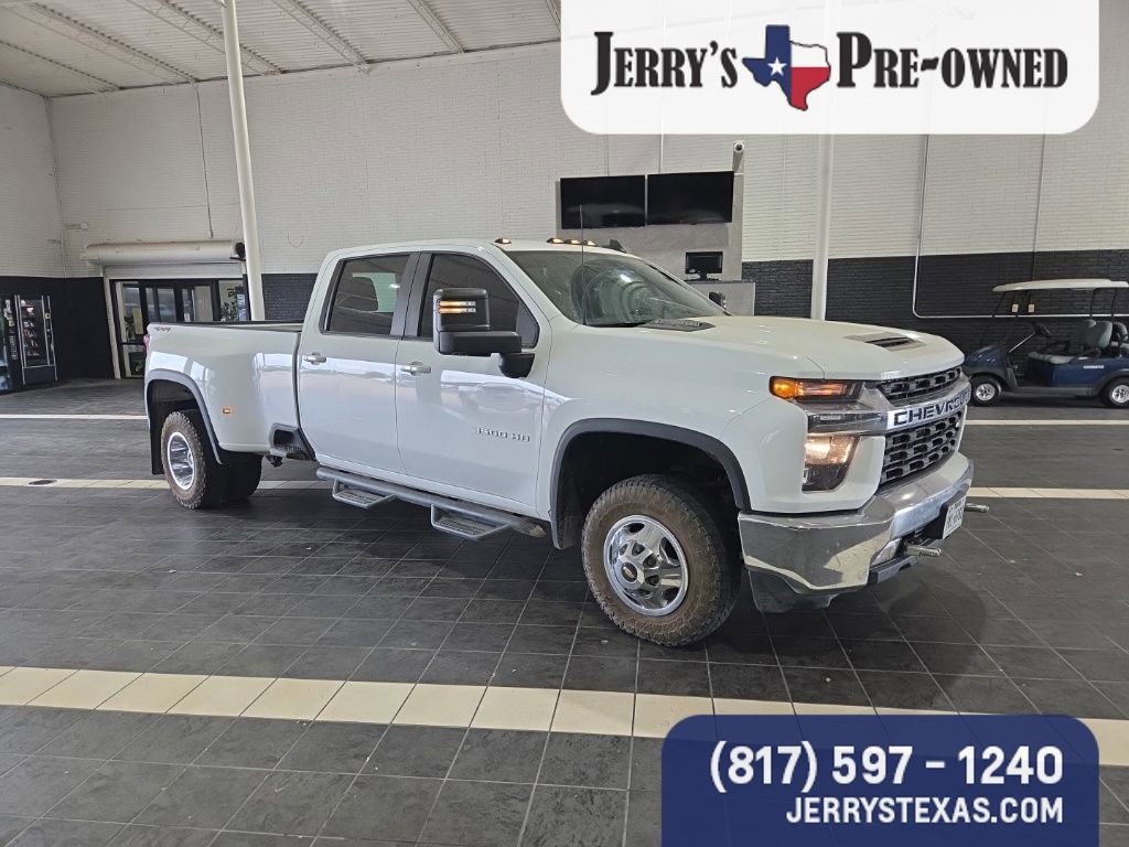 2022 Chevrolet Silverado 3500HD LT photo 2