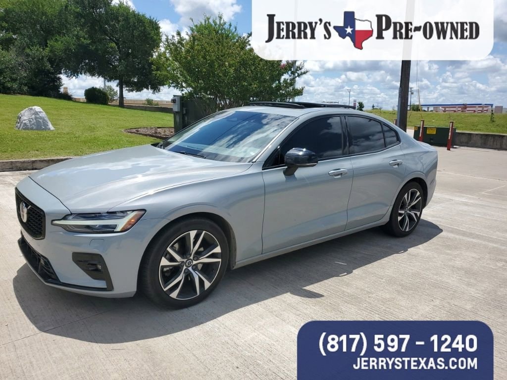Used 2025 Volvo S60 Core Sedan