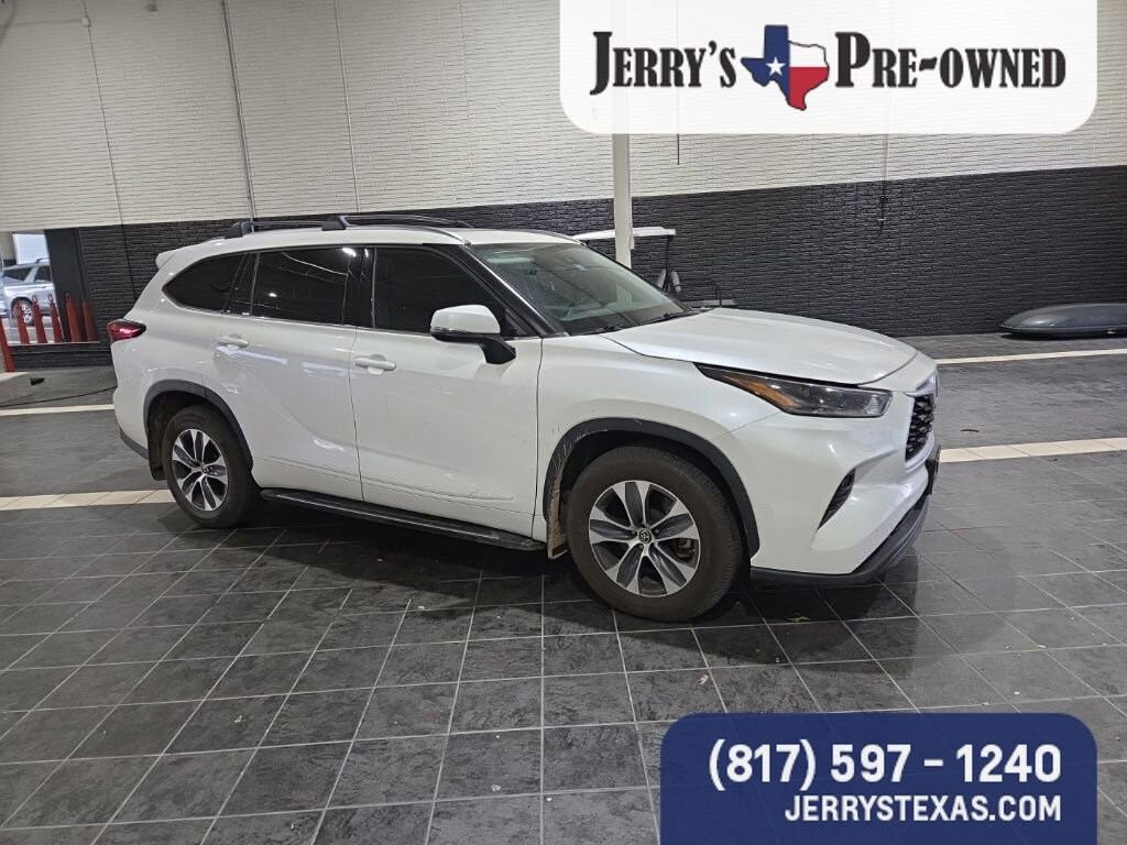 Used 2021 Toyota Highlander XLE SUV