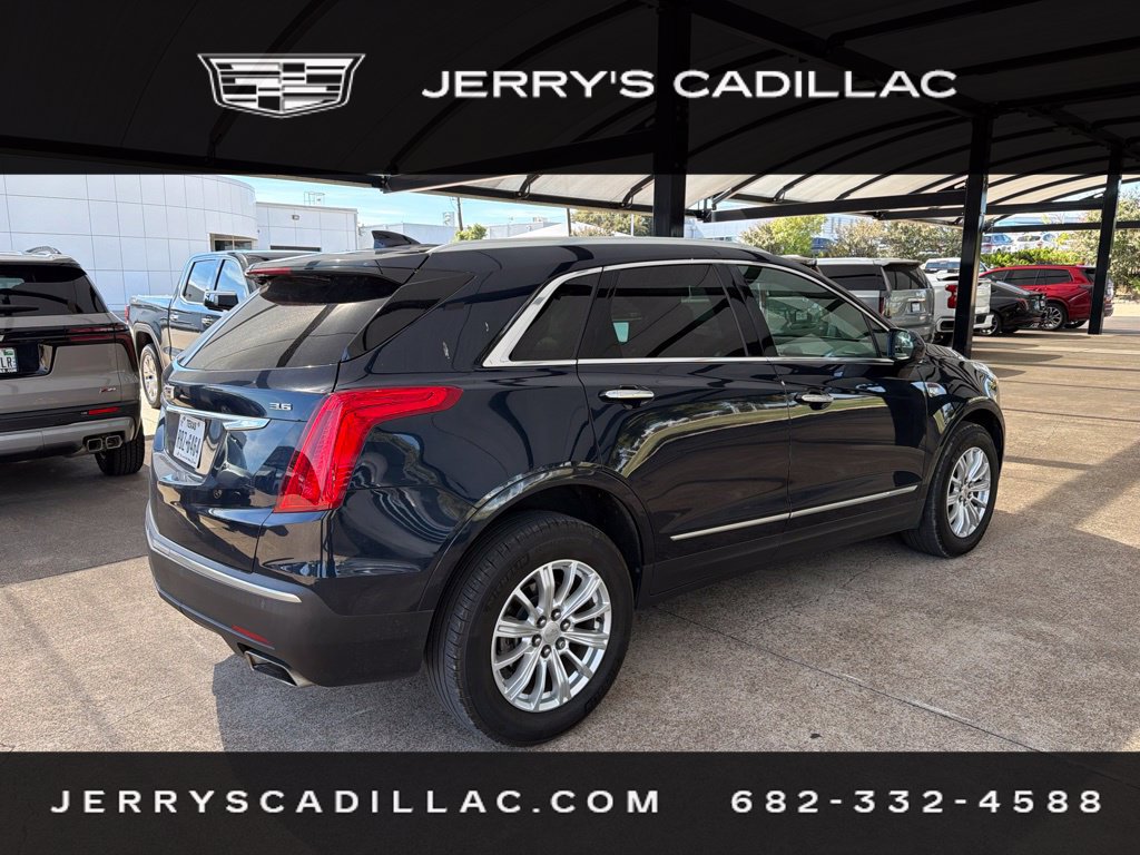 Used 2017 Cadillac XT5 FWD SUV